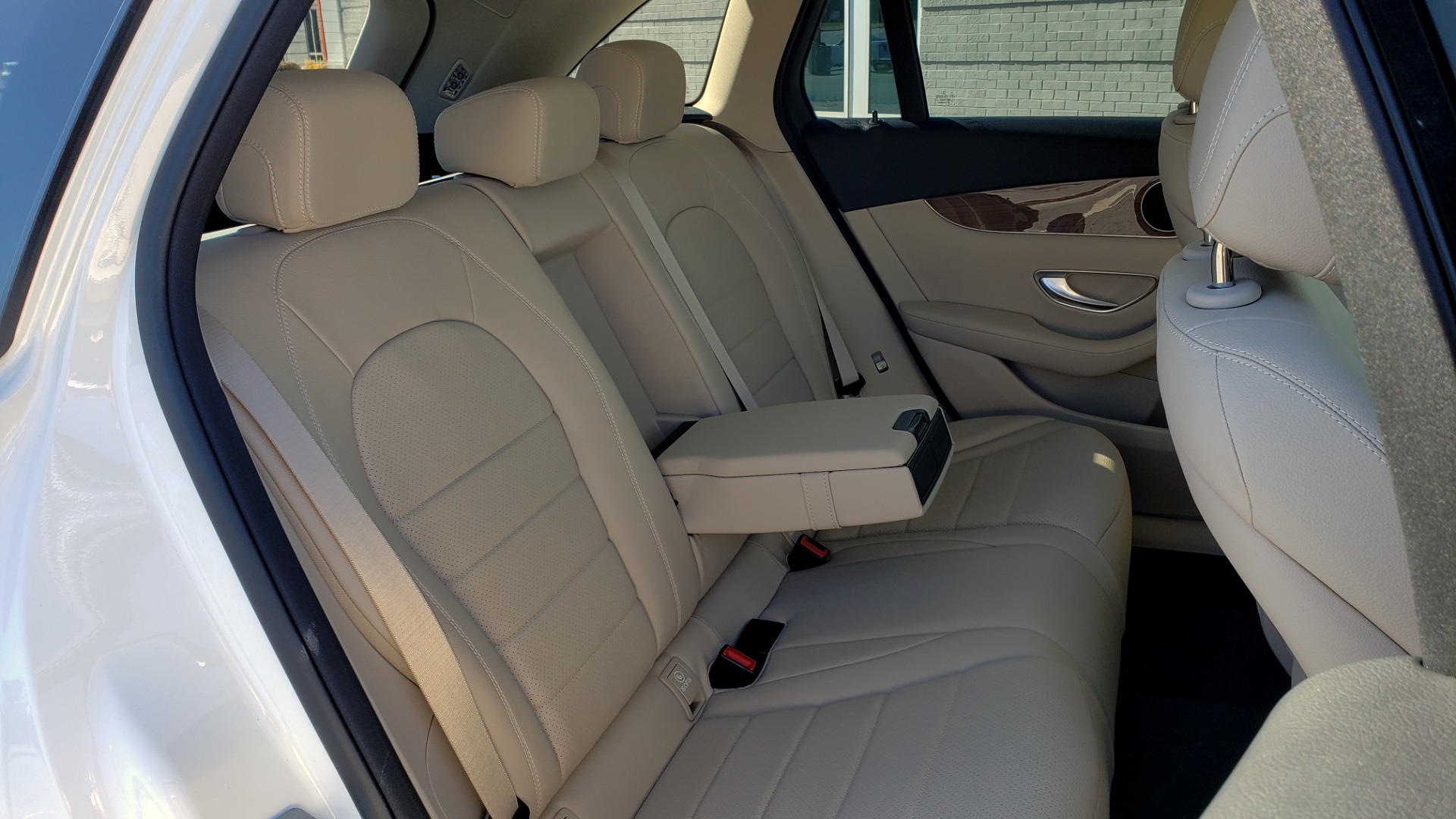 Used 2018 Mercedes-Benz GLC 300 4MATIC / PREM PKG / NAV / SUNROOF / REARVIEW for sale Sold at Formula Imports in Charlotte NC 28227 76
