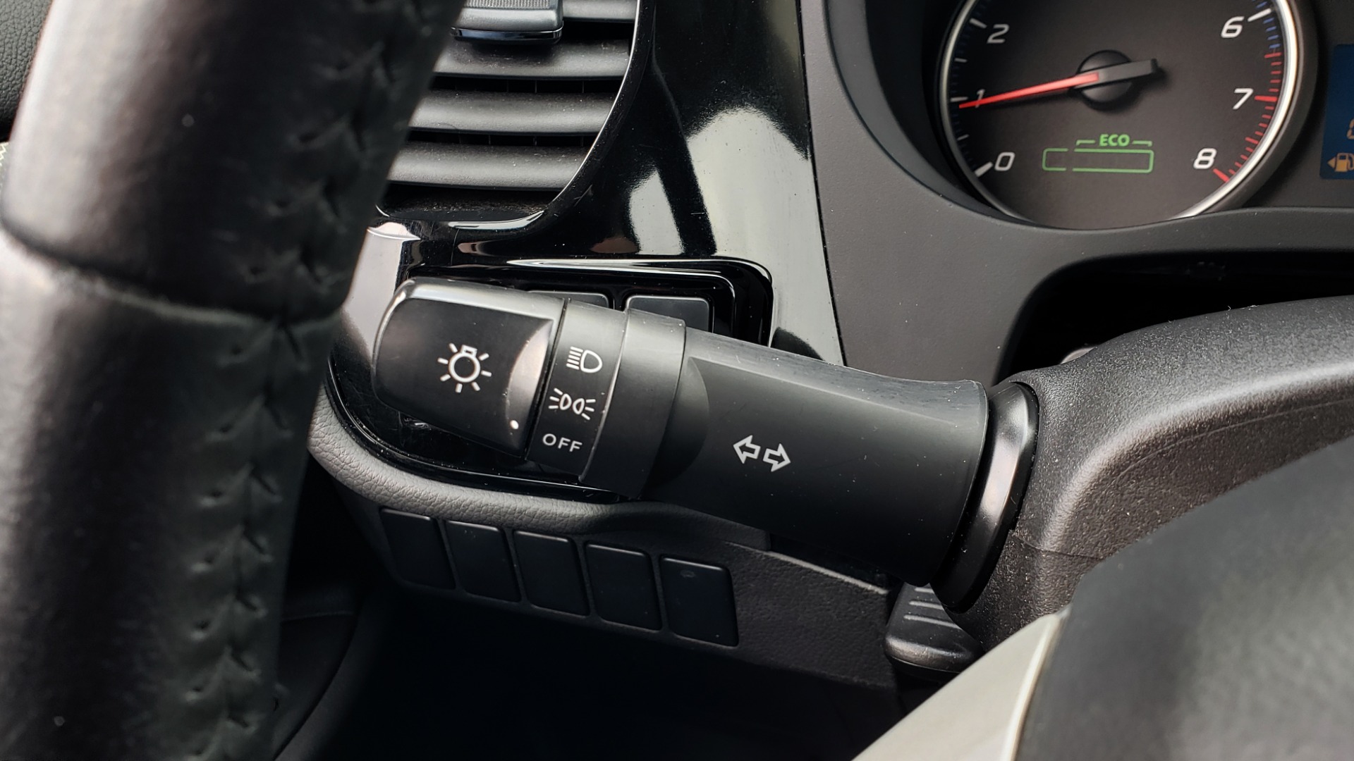 Used 2015 Mitsubishi OUTLANDER ES 2.4L SUV / CVT / FWD / KEYLESS ENTRY / 16-IN WHEELS for sale Sold at Formula Imports in Charlotte NC 28227 31