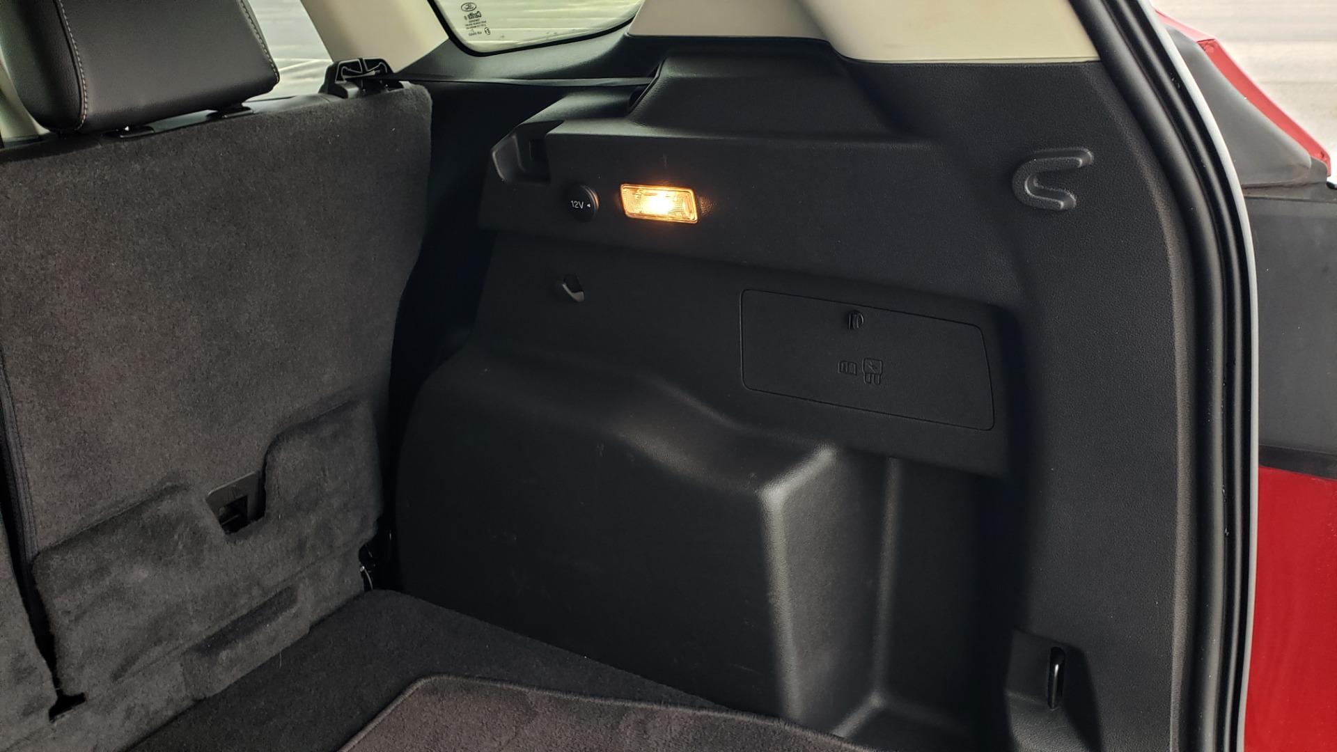 Used 2018 Ford ESCAPE SEL / FWD / 1.5L ECOBOOST / PANO-ROOF / REARVIEW for sale Sold at Formula Imports in Charlotte NC 28227 21