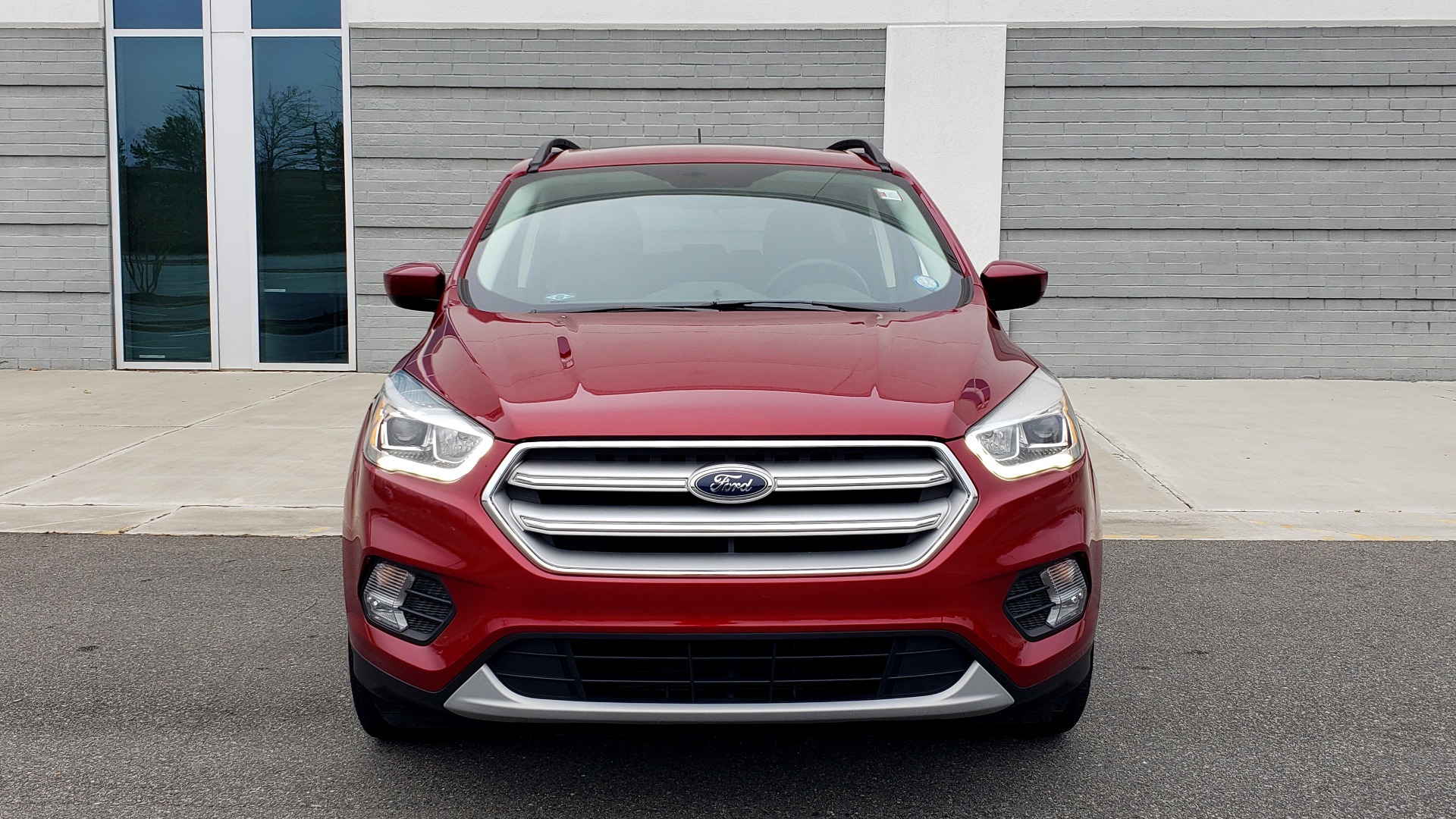 Used 2018 Ford ESCAPE SEL / FWD / 1.5L ECOBOOST / PANO-ROOF / REARVIEW for sale Sold at Formula Imports in Charlotte NC 28227 24