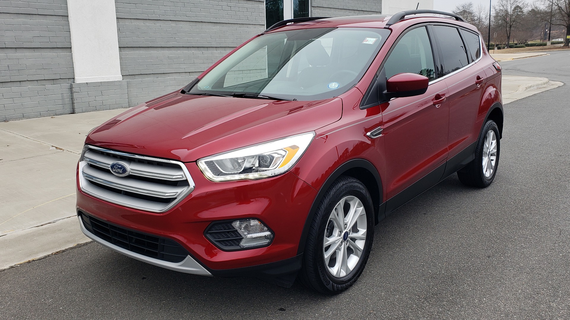 Used 2018 Ford ESCAPE SEL / FWD / 1.5L ECOBOOST / PANO-ROOF / REARVIEW for sale Sold at Formula Imports in Charlotte NC 28227 3