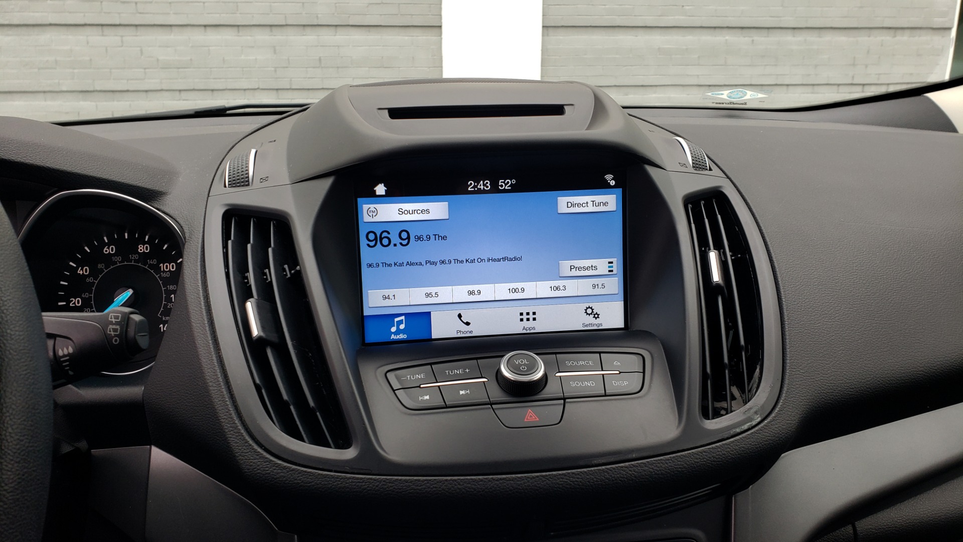 Used 2018 Ford ESCAPE SEL / FWD / 1.5L ECOBOOST / PANO-ROOF / REARVIEW for sale Sold at Formula Imports in Charlotte NC 28227 47