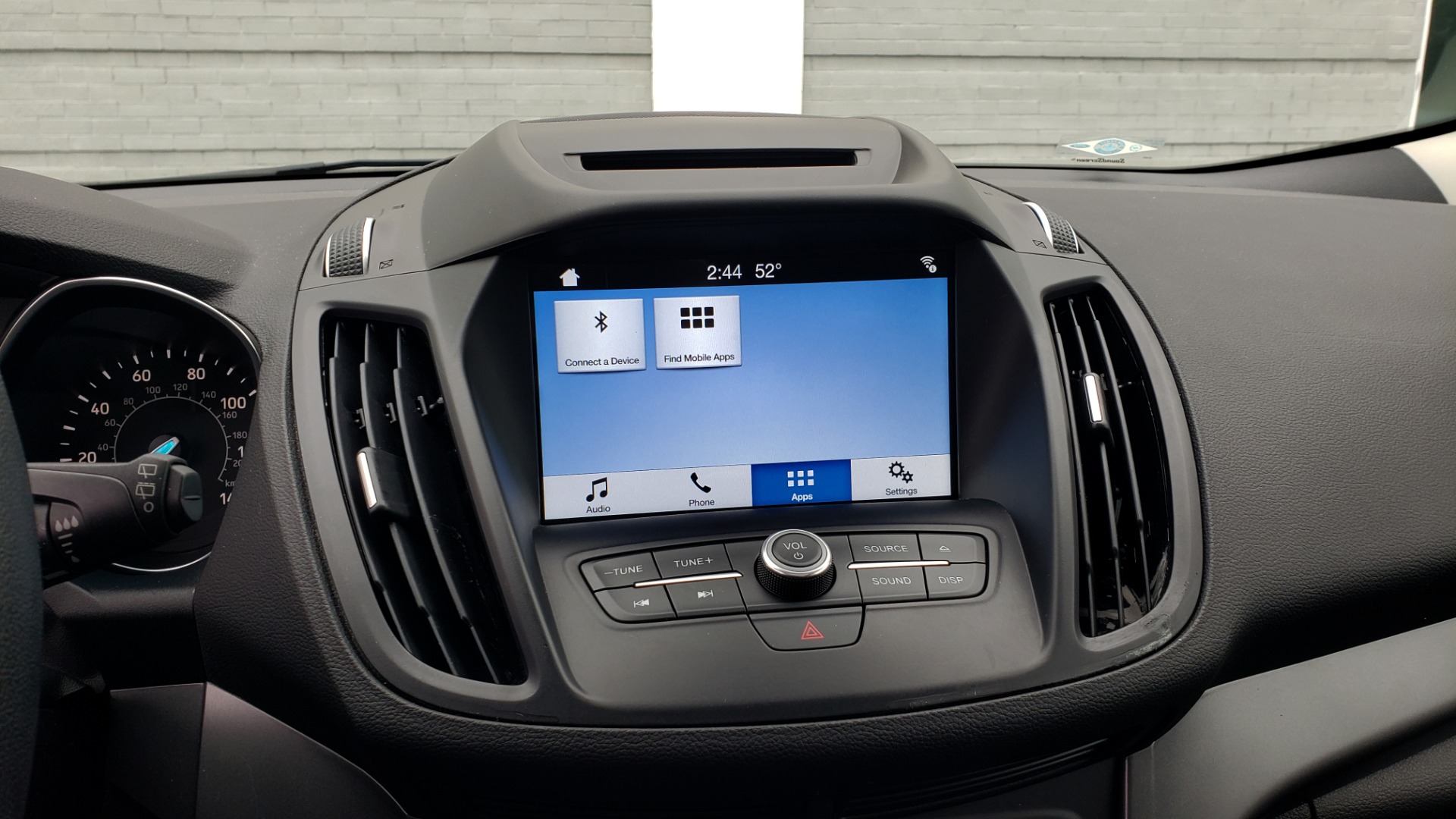 Used 2018 Ford ESCAPE SEL / FWD / 1.5L ECOBOOST / PANO-ROOF / REARVIEW for sale Sold at Formula Imports in Charlotte NC 28227 49