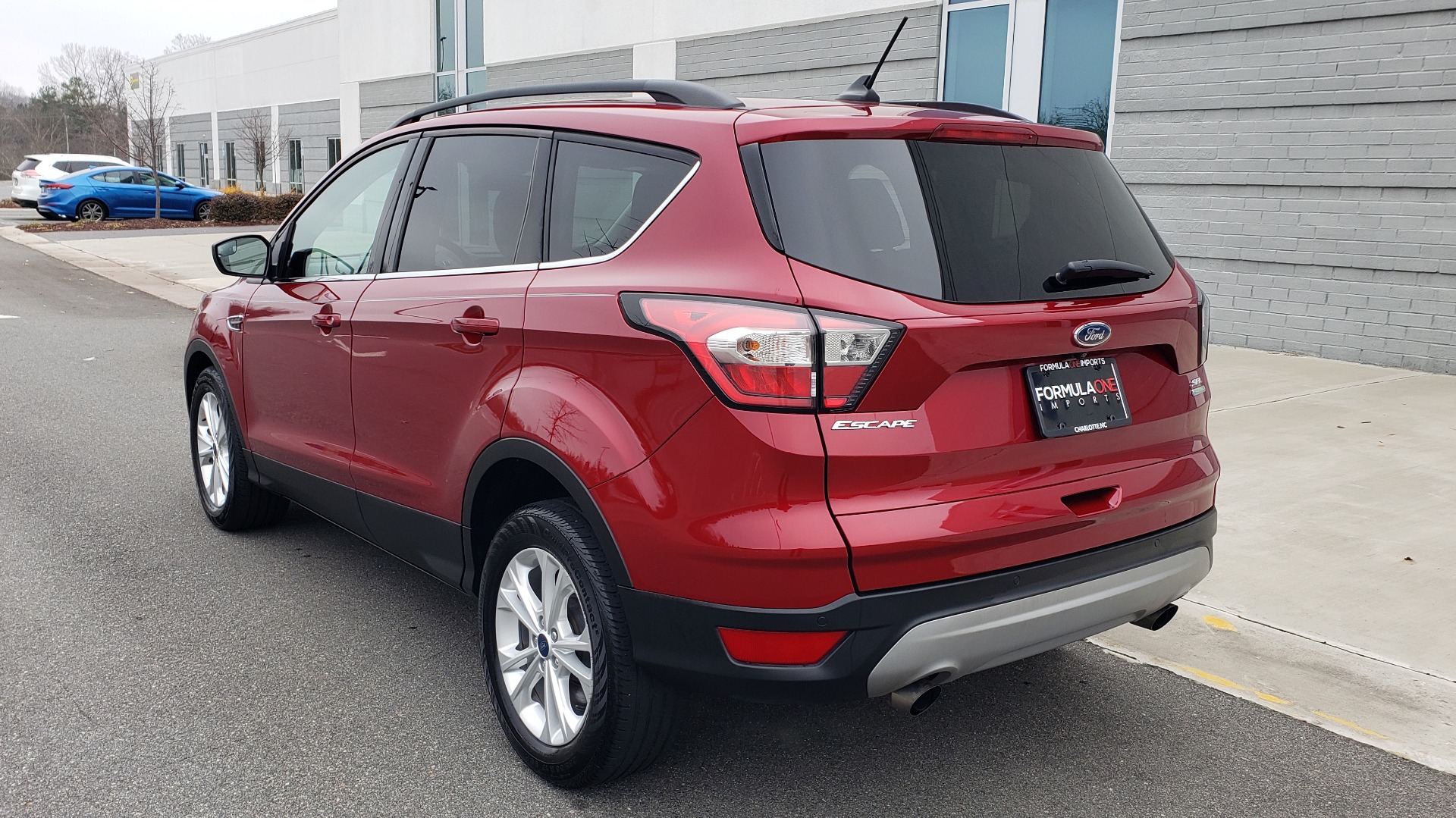 Used 2018 Ford ESCAPE SEL / FWD / 1.5L ECOBOOST / PANO-ROOF / REARVIEW for sale Sold at Formula Imports in Charlotte NC 28227 5