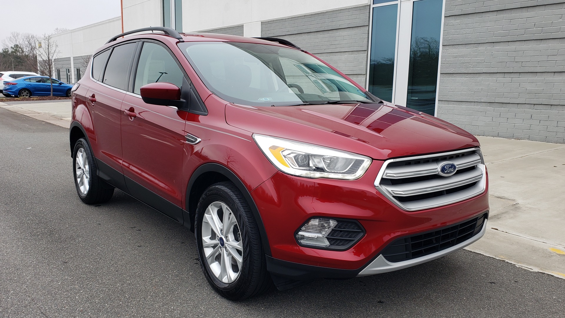 Used 2018 Ford ESCAPE SEL / FWD / 1.5L ECOBOOST / PANO-ROOF / REARVIEW for sale Sold at Formula Imports in Charlotte NC 28227 6