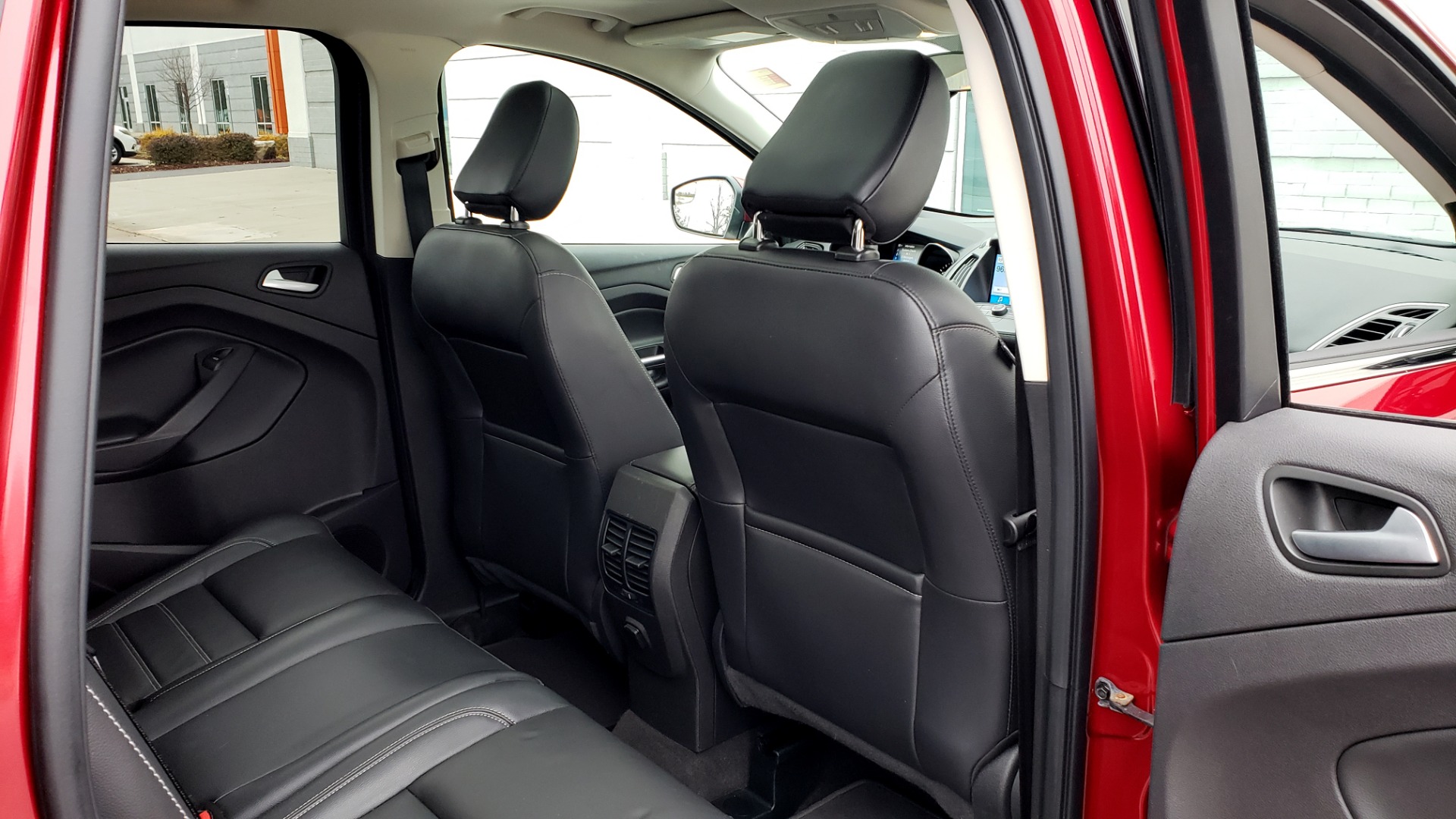 Used 2018 Ford ESCAPE SEL / FWD / 1.5L ECOBOOST / PANO-ROOF / REARVIEW for sale Sold at Formula Imports in Charlotte NC 28227 76