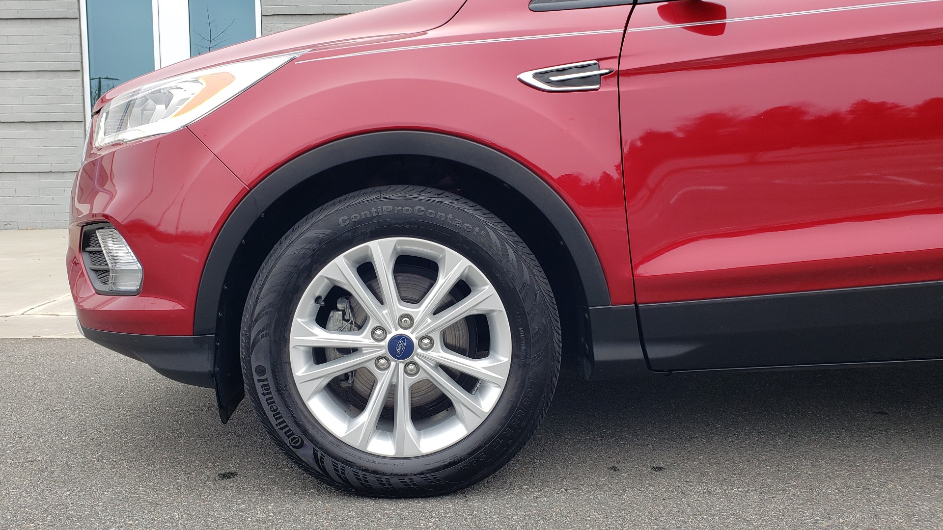Used 2018 Ford ESCAPE SEL / FWD / 1.5L ECOBOOST / PANO-ROOF / REARVIEW for sale Sold at Formula Imports in Charlotte NC 28227 84