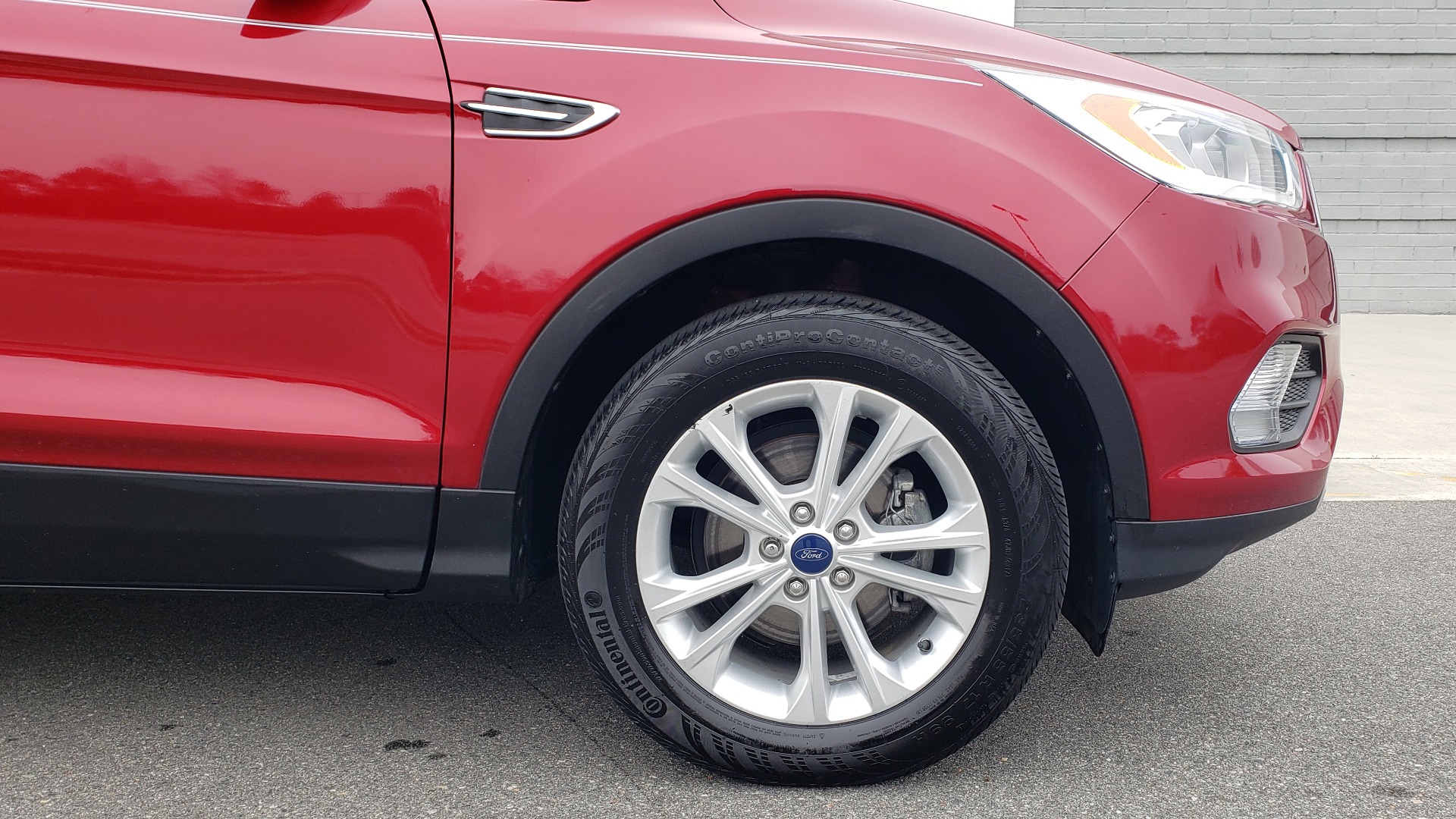 Used 2018 Ford ESCAPE SEL / FWD / 1.5L ECOBOOST / PANO-ROOF / REARVIEW for sale Sold at Formula Imports in Charlotte NC 28227 87