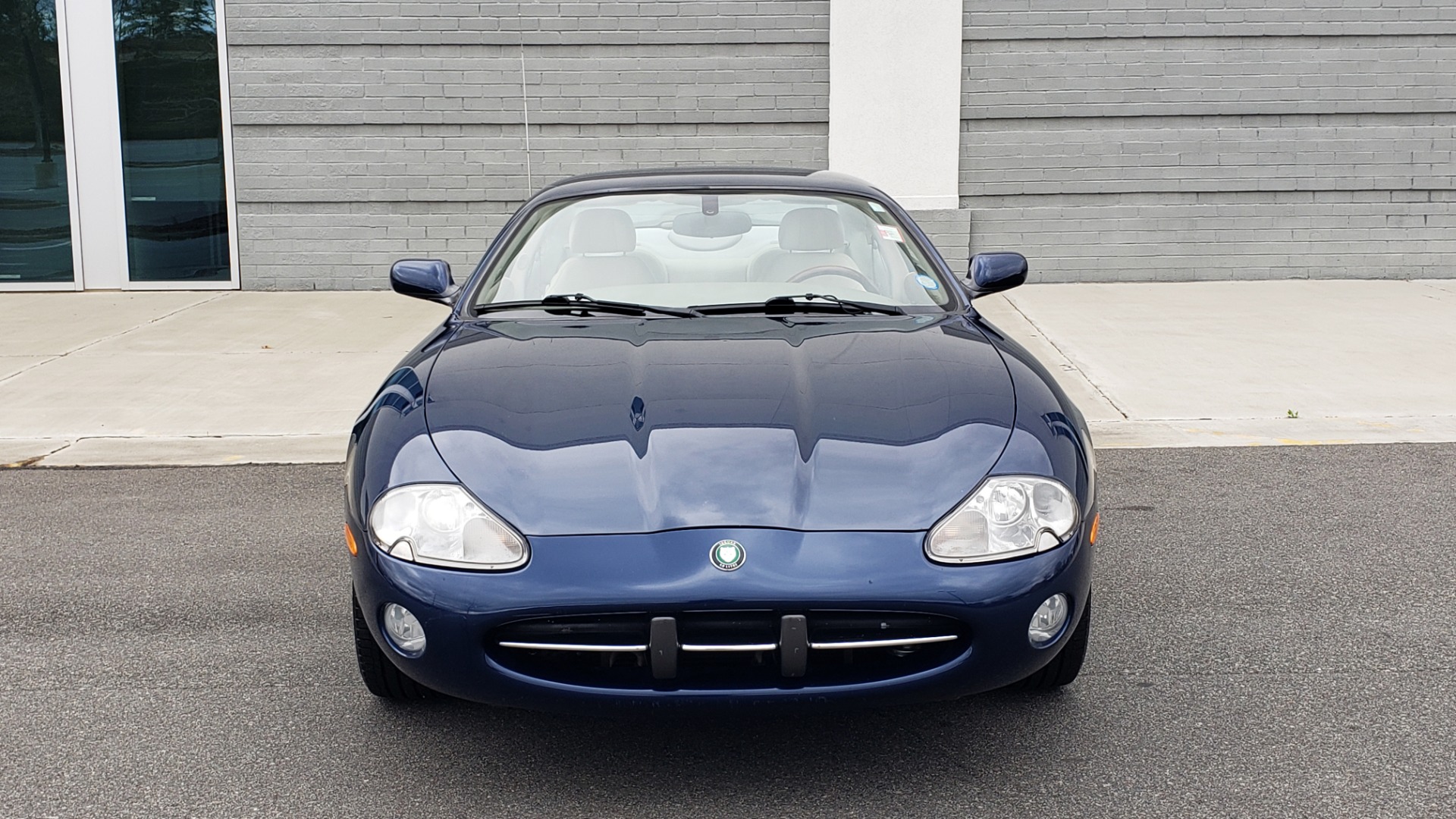 Used 2002 Jaguar XK8 COUPE / 4.0L V8 / 5-SPD AUTO / ALPINE SOUND / 18IN CHROME WHEELS for sale Sold at Formula Imports in Charlotte NC 28227 24