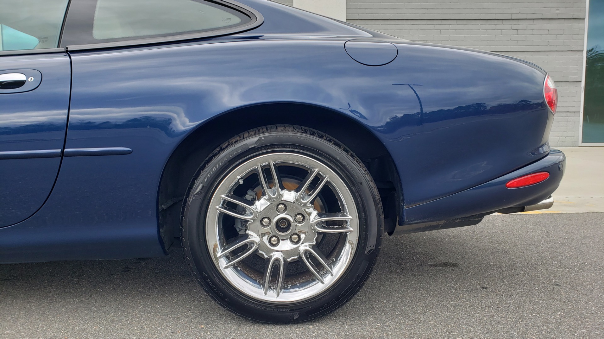 Used 2002 Jaguar XK8 COUPE / 4.0L V8 / 5-SPD AUTO / ALPINE SOUND / 18IN CHROME WHEELS for sale Sold at Formula Imports in Charlotte NC 28227 73