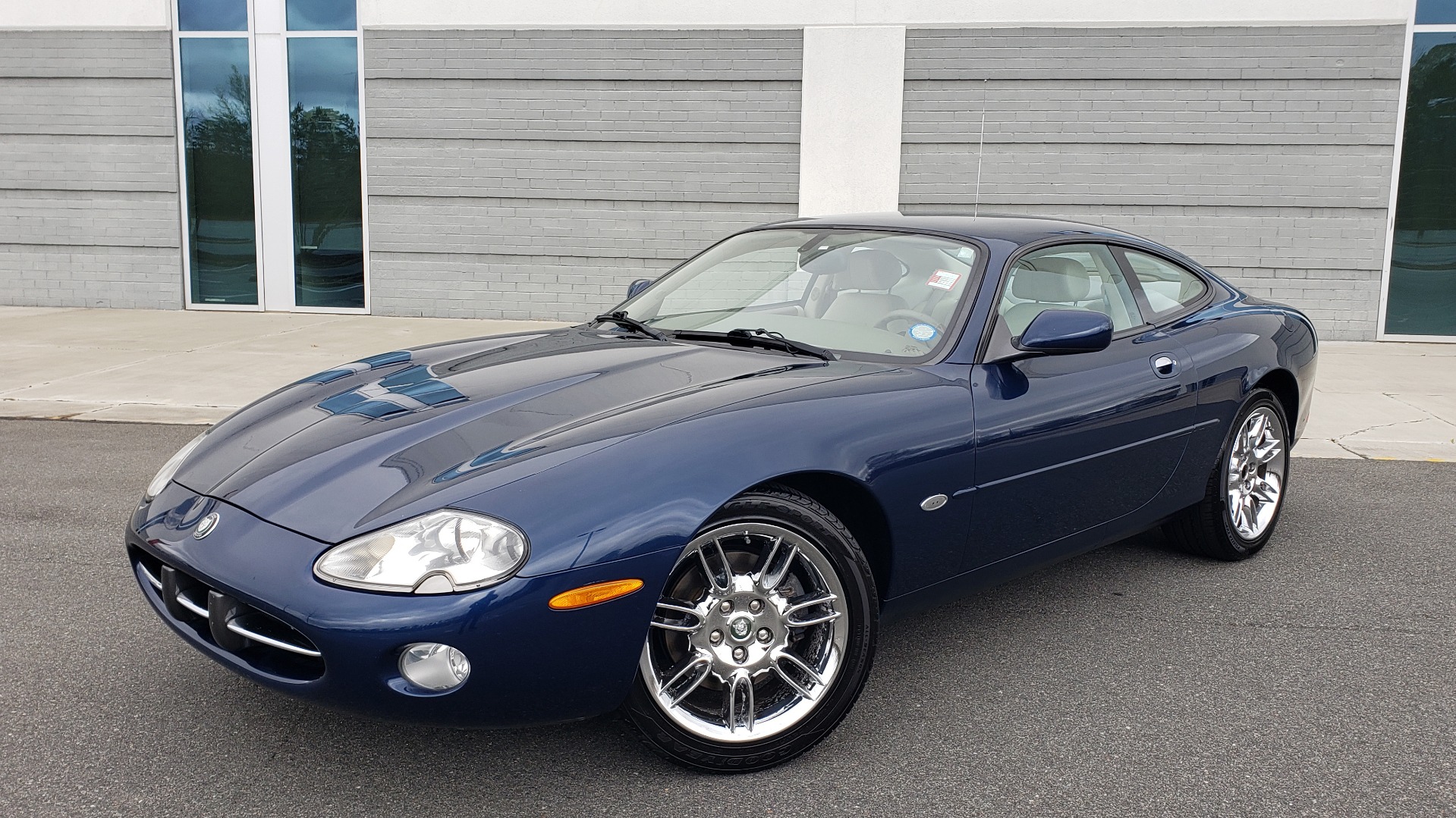 Used 2002 Jaguar XK8 COUPE / 4.0L V8 / 5-SPD AUTO / ALPINE SOUND / 18IN CHROME WHEELS for sale Sold at Formula Imports in Charlotte NC 28227 1