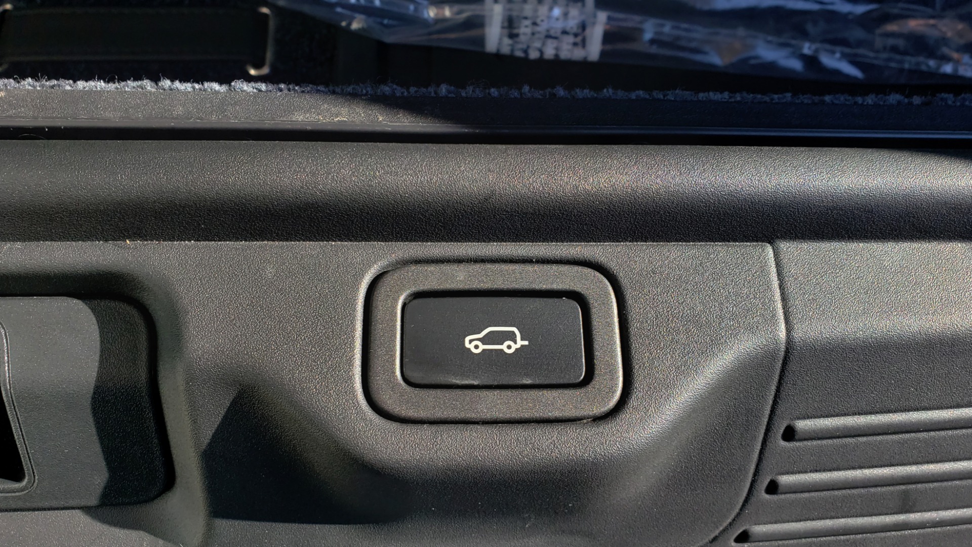 Used 2020 Land Rover RANGE ROVER AUTOBIOGRAPHY HYBRID / NAV / SUNROOF / REARVIEW for sale Sold at Formula Imports in Charlotte NC 28227 20