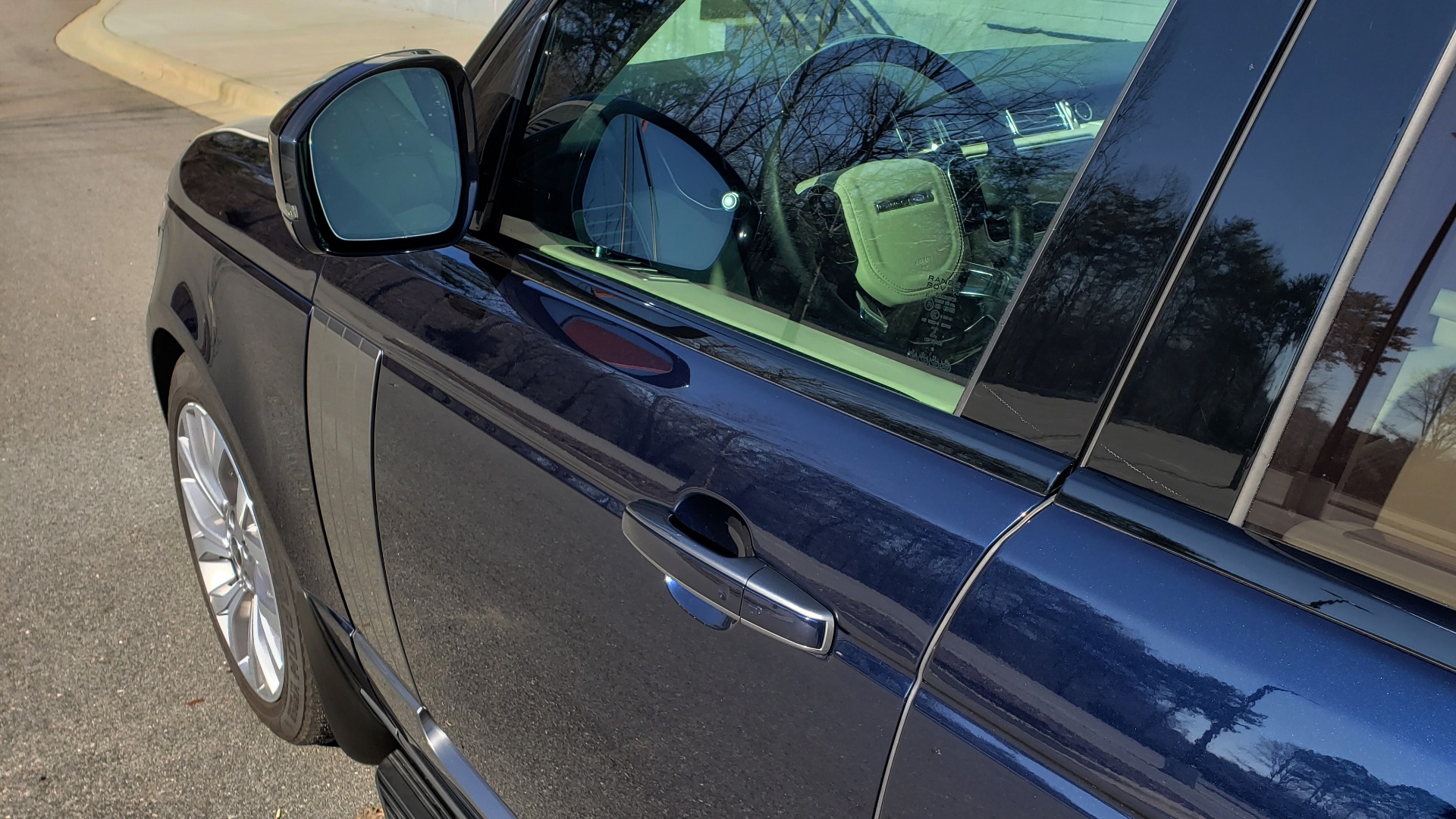 Used 2020 Land Rover RANGE ROVER AUTOBIOGRAPHY HYBRID / NAV / SUNROOF / REARVIEW for sale Sold at Formula Imports in Charlotte NC 28227 4