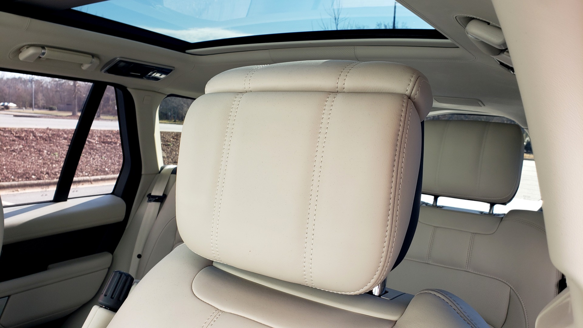 Used 2020 Land Rover RANGE ROVER AUTOBIOGRAPHY HYBRID / NAV / SUNROOF / REARVIEW for sale Sold at Formula Imports in Charlotte NC 28227 45