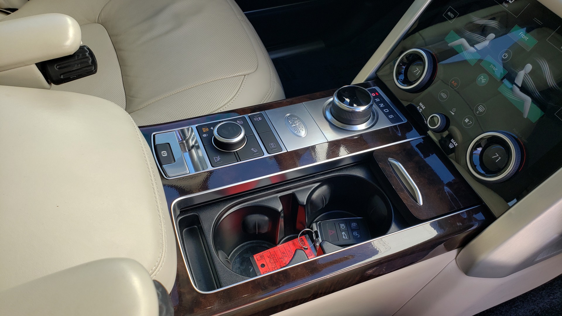 Used 2020 Land Rover RANGE ROVER AUTOBIOGRAPHY HYBRID / NAV / SUNROOF / REARVIEW for sale Sold at Formula Imports in Charlotte NC 28227 83