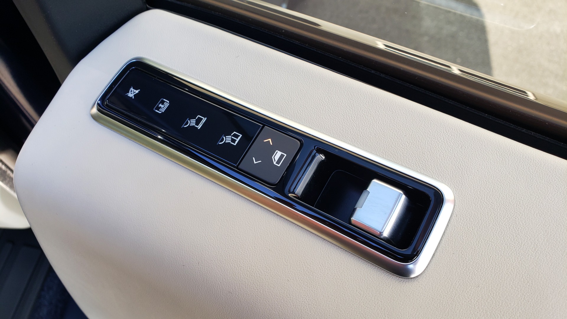 Used 2020 Land Rover RANGE ROVER AUTOBIOGRAPHY HYBRID / NAV / SUNROOF / REARVIEW for sale Sold at Formula Imports in Charlotte NC 28227 85