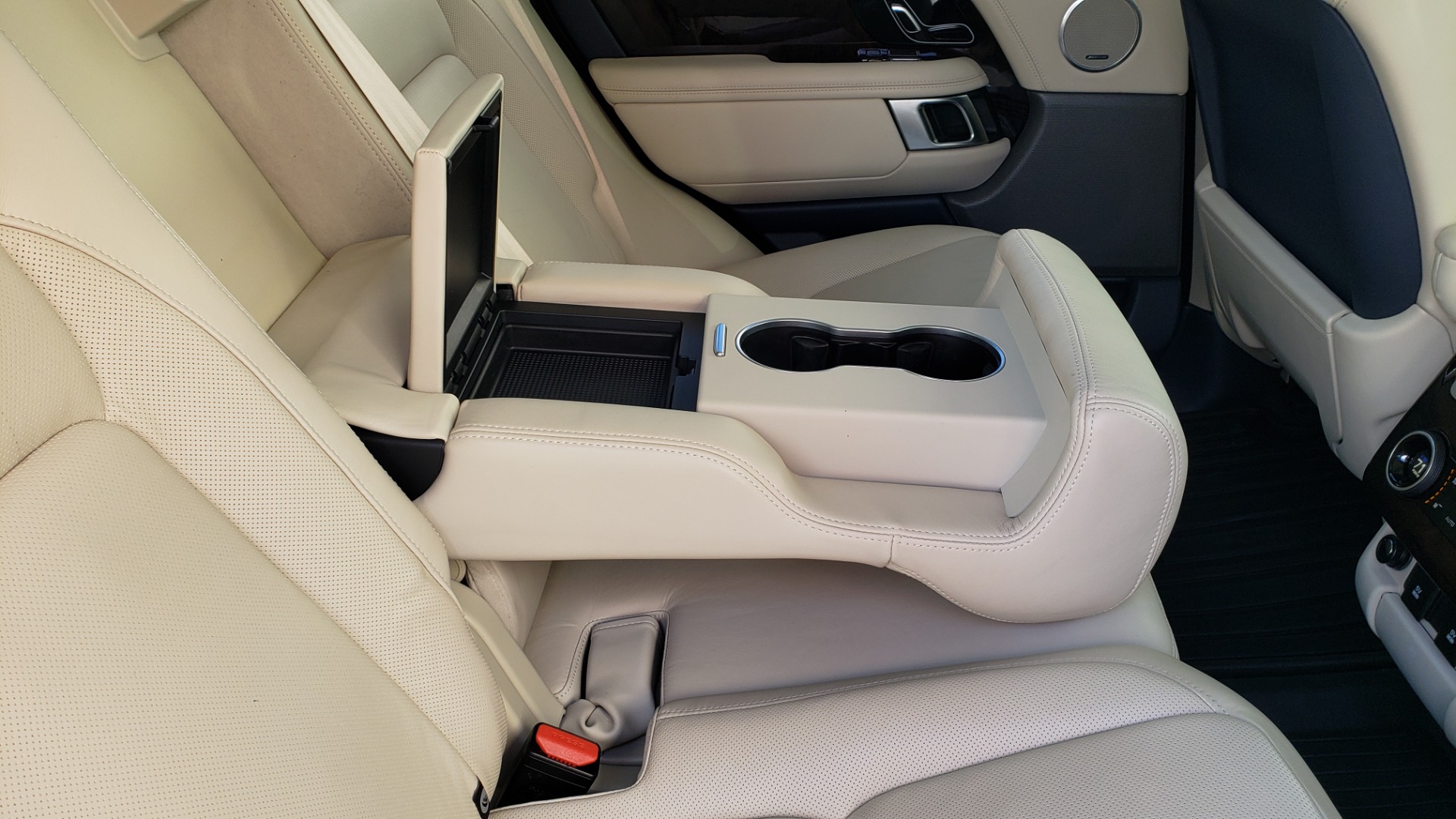 Used 2020 Land Rover RANGE ROVER AUTOBIOGRAPHY HYBRID / NAV / SUNROOF / REARVIEW for sale Sold at Formula Imports in Charlotte NC 28227 87