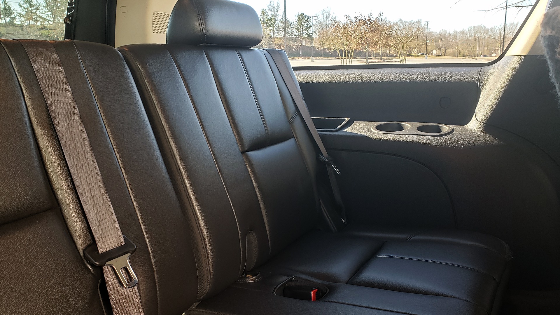 Used 2013 Chevrolet SUBURBAN LT / 2WD / 5.3L V8 / 6-SPD AUTO / LEATHER 3-ROW SEATS for sale Sold at Formula Imports in Charlotte NC 28227 60