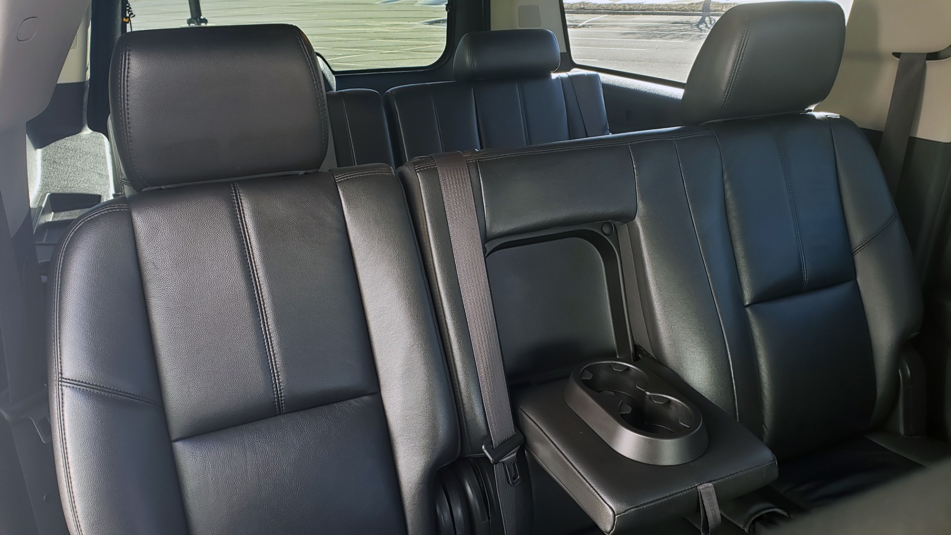 Used 2013 Chevrolet SUBURBAN LT / 2WD / 5.3L V8 / 6-SPD AUTO / LEATHER 3-ROW SEATS for sale Sold at Formula Imports in Charlotte NC 28227 67