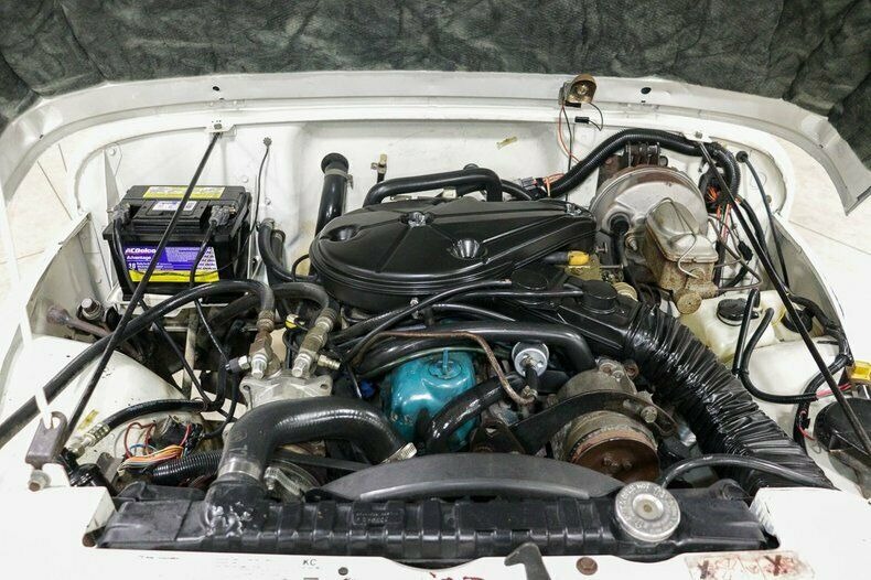 Used 1982 Jeep CJ7 LIMITED 4WD / 4.2L I6 / 5-SPEED MANUAL / NEW 30-INCH BFG TIRES for sale Sold at Formula Imports in Charlotte NC 28227 17