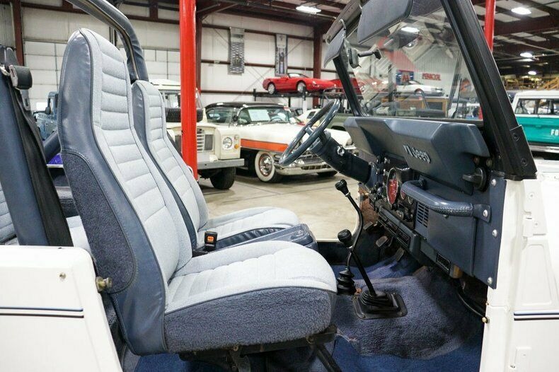 Used 1982 Jeep CJ7 LIMITED 4WD / 4.2L I6 / 5-SPEED MANUAL / NEW 30-INCH BFG TIRES for sale Sold at Formula Imports in Charlotte NC 28227 21