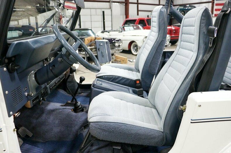 Used 1982 Jeep CJ7 LIMITED 4WD / 4.2L I6 / 5-SPEED MANUAL / NEW 30-INCH BFG TIRES for sale Sold at Formula Imports in Charlotte NC 28227 25