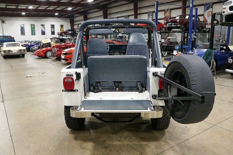 Used 1982 Jeep CJ7 LIMITED 4WD / 4.2L I6 / 5-SPEED MANUAL / NEW 30-INCH BFG TIRES for sale Sold at Formula Imports in Charlotte NC 28227 27