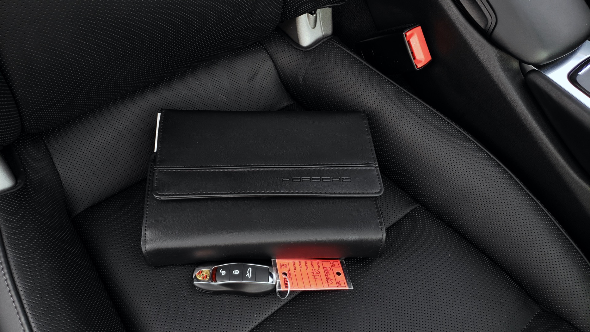 Used 2014 Porsche 911 CARRERA 4S / PREM PKG PLUS / NAV / SUNROO / BOSE / CHRONO for sale Sold at Formula Imports in Charlotte NC 28227 81