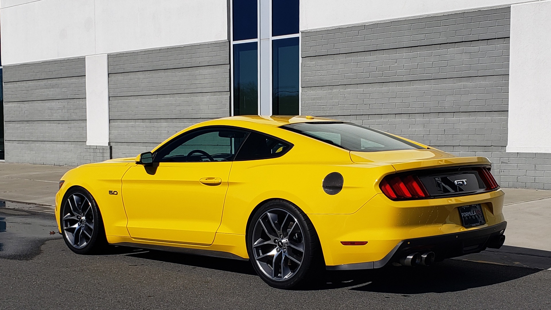 Used 2015 Ford MUSTANG GT 5.0L COUPE PREMIUM / 6-SPD MAN / SHAKER AUDIO / NAV for sale Sold at Formula Imports in Charlotte NC 28227 5