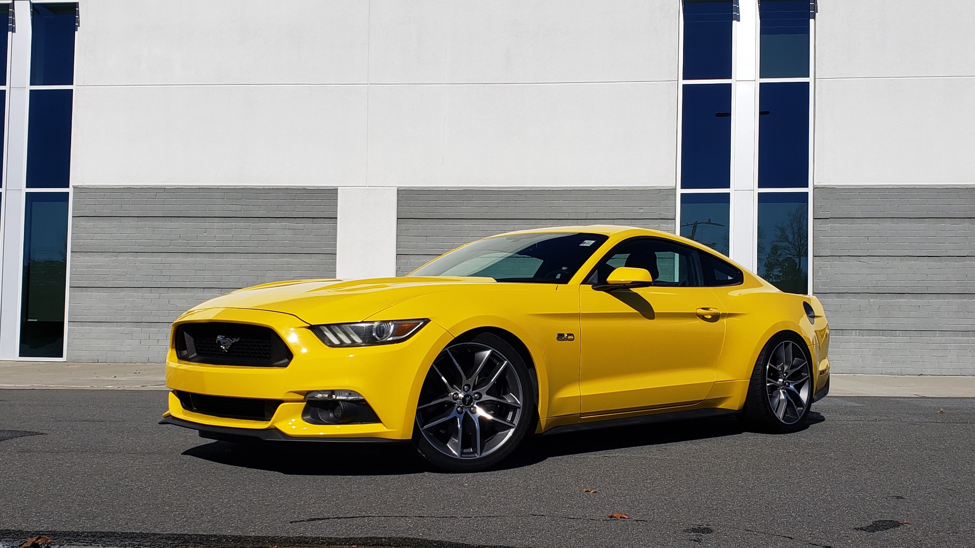 Used 2015 Ford MUSTANG GT 5.0L COUPE PREMIUM / 6-SPD MAN / SHAKER AUDIO / NAV for sale Sold at Formula Imports in Charlotte NC 28227 1