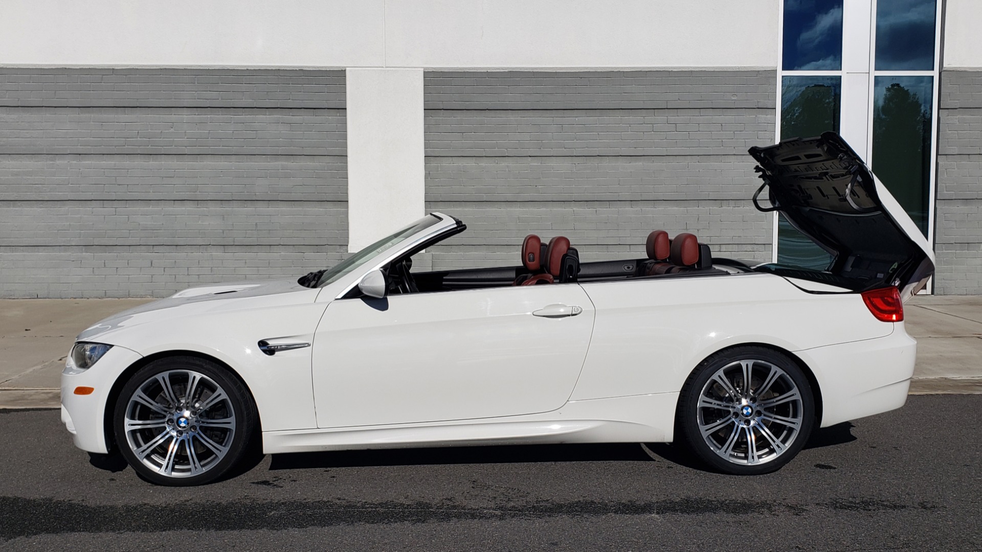 Used 2012 BMW M3 CONVERTIBLE / PREM PKG / NAV / M-DOUBLE CLUTCH AUTOMATIC for sale Sold at Formula Imports in Charlotte NC 28227 12