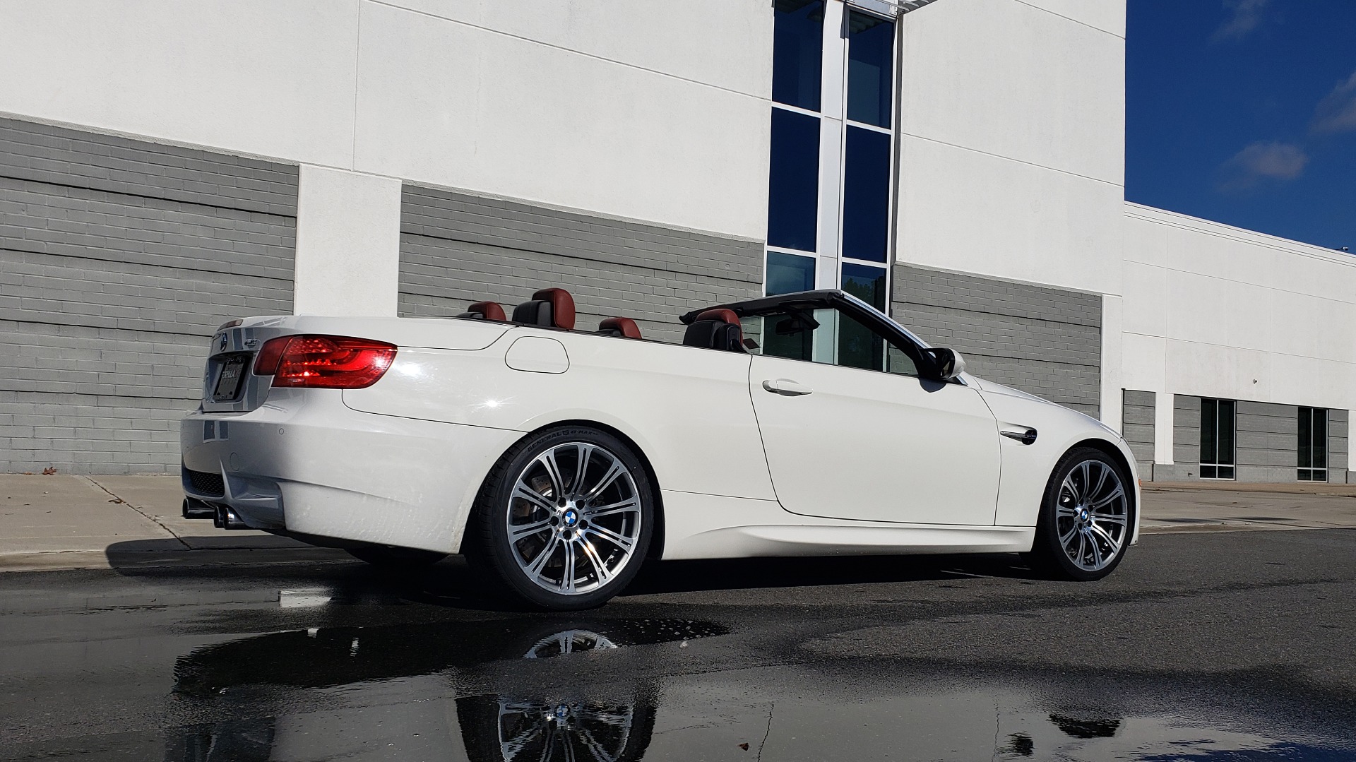 Used 2012 BMW M3 CONVERTIBLE / PREM PKG / NAV / M-DOUBLE CLUTCH AUTOMATIC for sale Sold at Formula Imports in Charlotte NC 28227 21