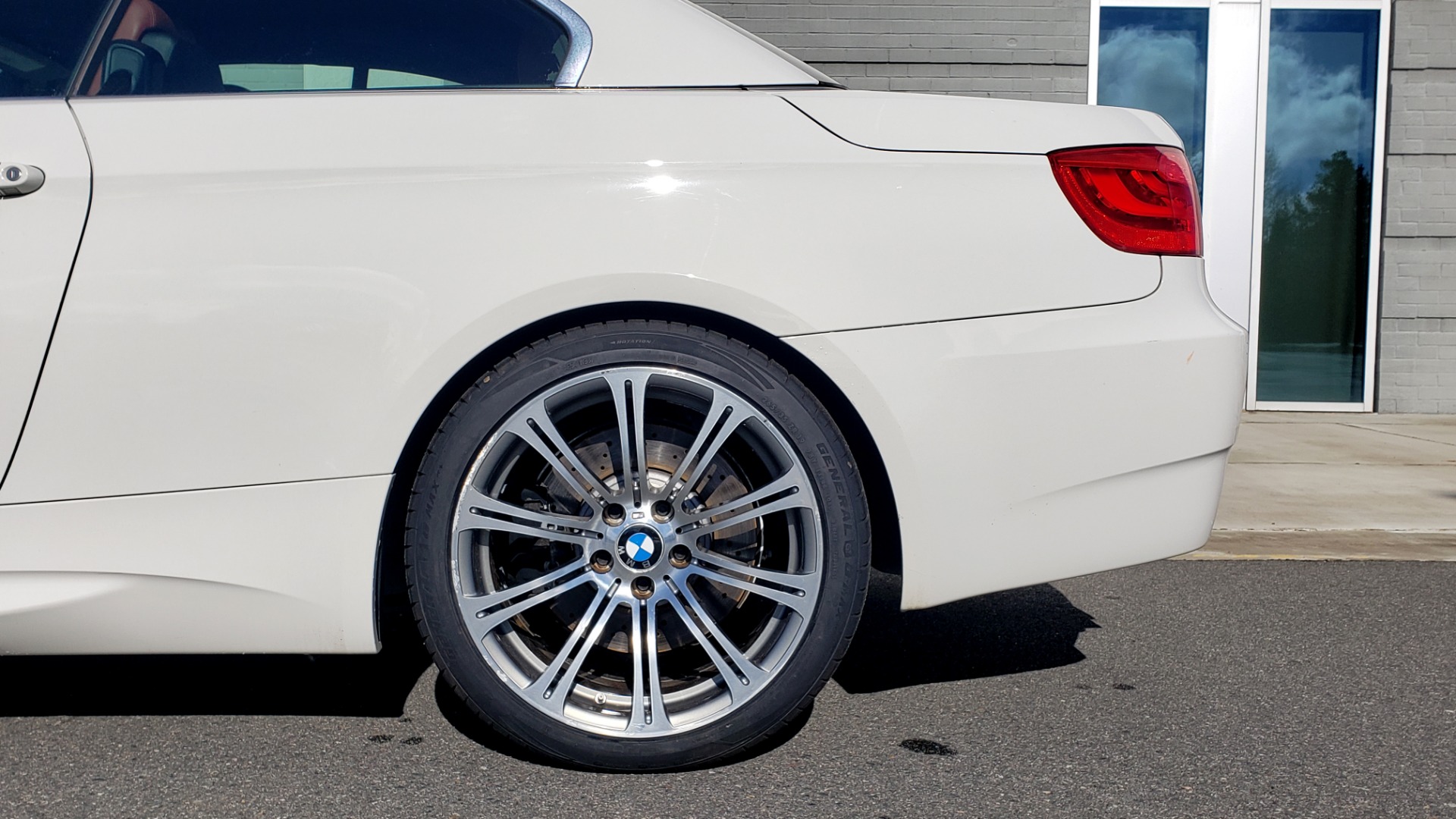 Used 2012 BMW M3 CONVERTIBLE / PREM PKG / NAV / M-DOUBLE CLUTCH AUTOMATIC for sale Sold at Formula Imports in Charlotte NC 28227 76