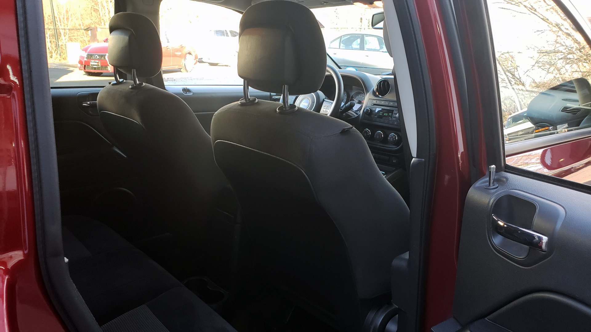 Used 2016 Jeep COMPASS SPORT 4X4 / 2.4L I4 / 6-SPD AUTO / 26MPG / CLEAN for sale Sold at Formula Imports in Charlotte NC 28227 57