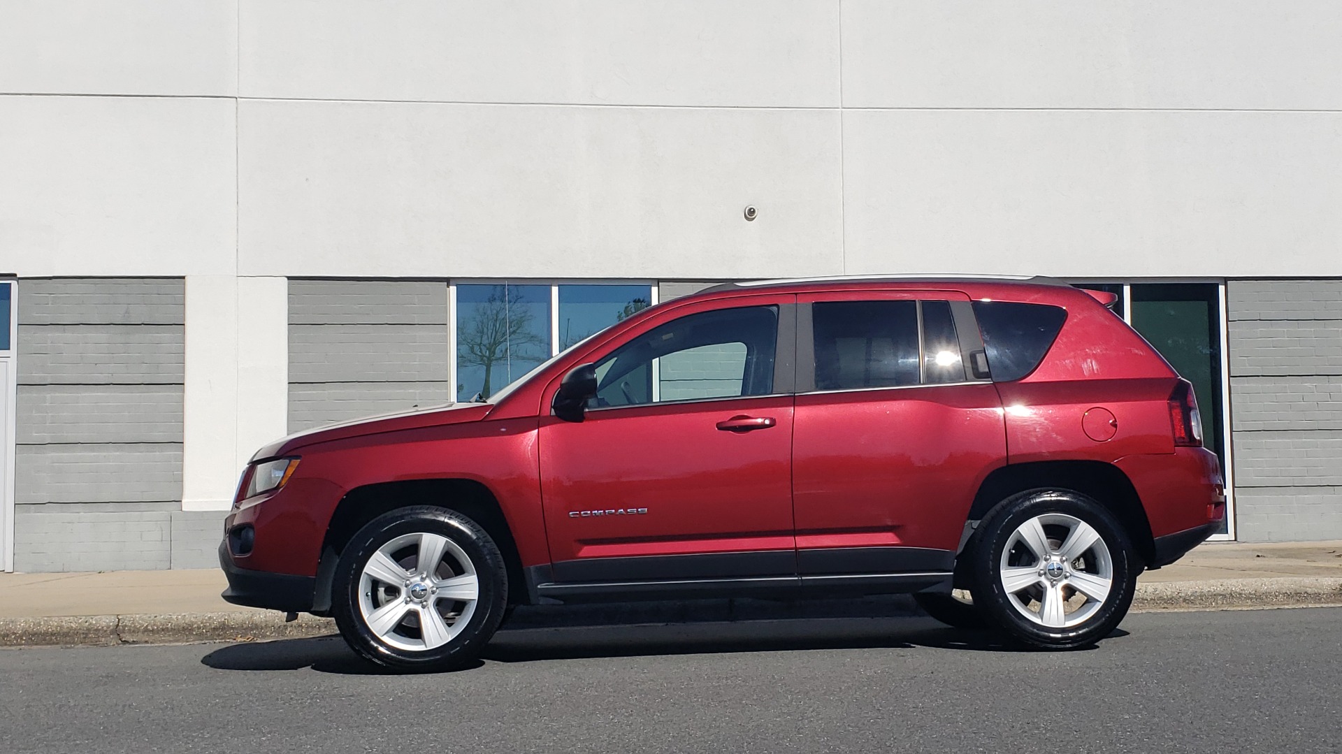 Used 2016 Jeep COMPASS SPORT 4X4 / 2.4L I4 / 6-SPD AUTO / 26MPG / CLEAN for sale Sold at Formula Imports in Charlotte NC 28227 6