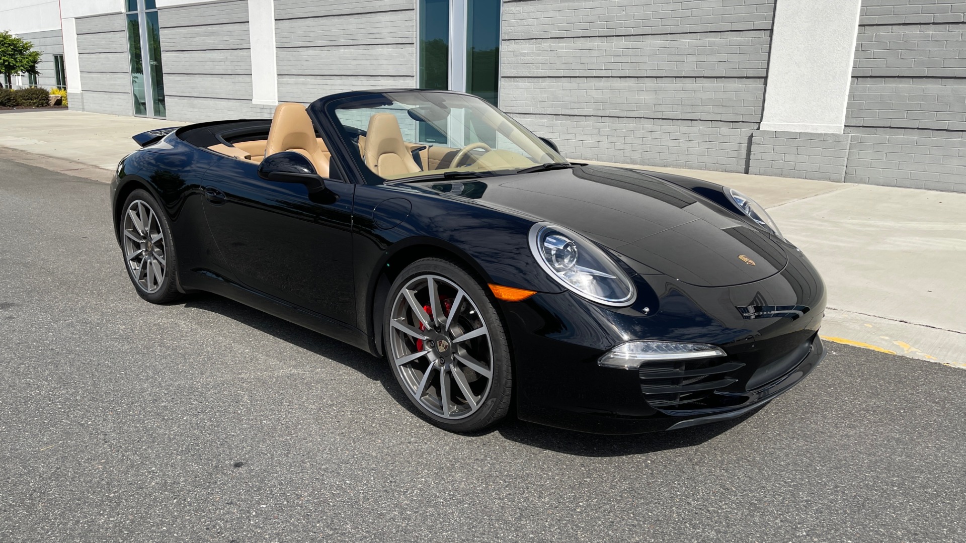 Used 2013 Porsche 911 CARRERA CABRIOLET / PDK / NAV / BOSE / HTD STS / PDLS for sale Sold at Formula Imports in Charlotte NC 28227 2