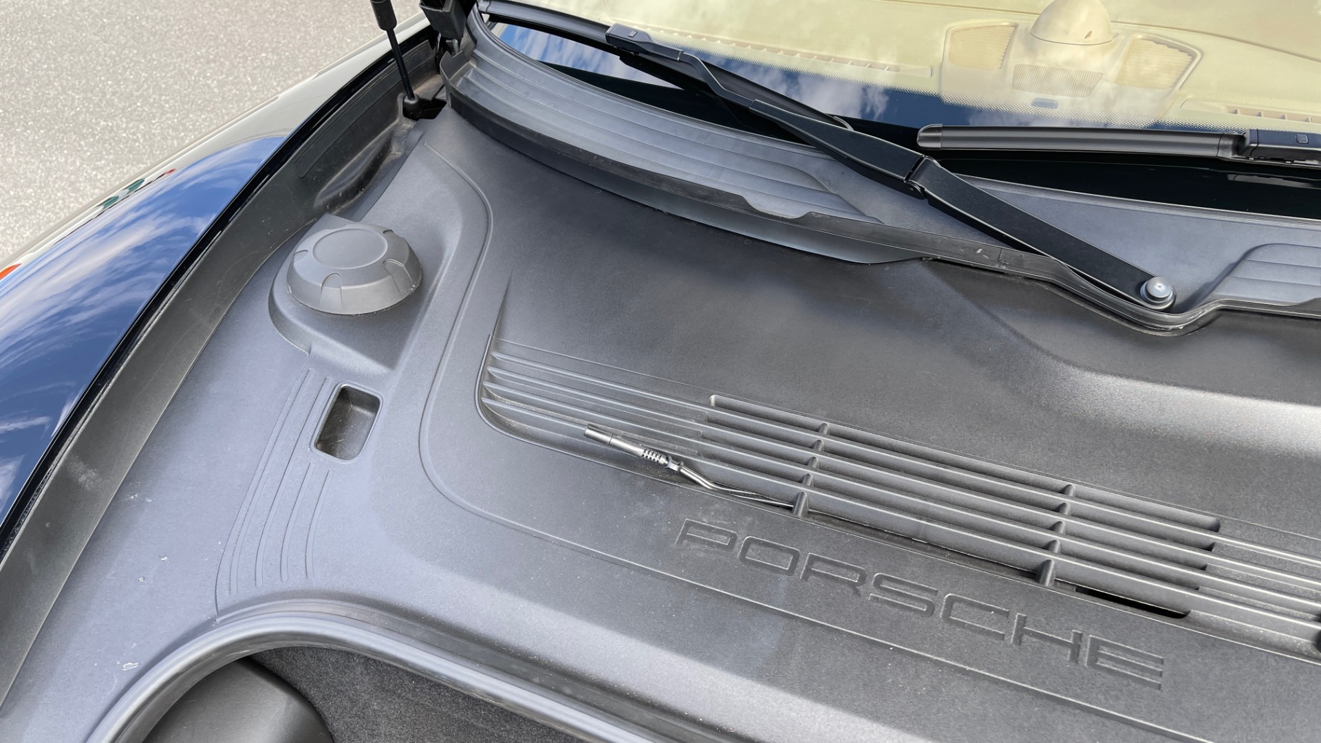 Used 2013 Porsche 911 Carrera PDK//SPORT CHRONO // PWR STEERING PLUS for sale Sold at Formula Imports in Charlotte NC 28227 22
