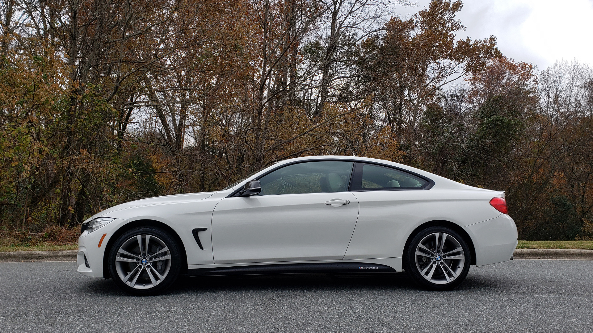 Used 2016 BMW 4 SERIES 435i xDrive AWD M-SPORT / NAV / SUNROOF / DRVR ASST / CLD WTHR for sale Sold at Formula Imports in Charlotte NC 28227 2