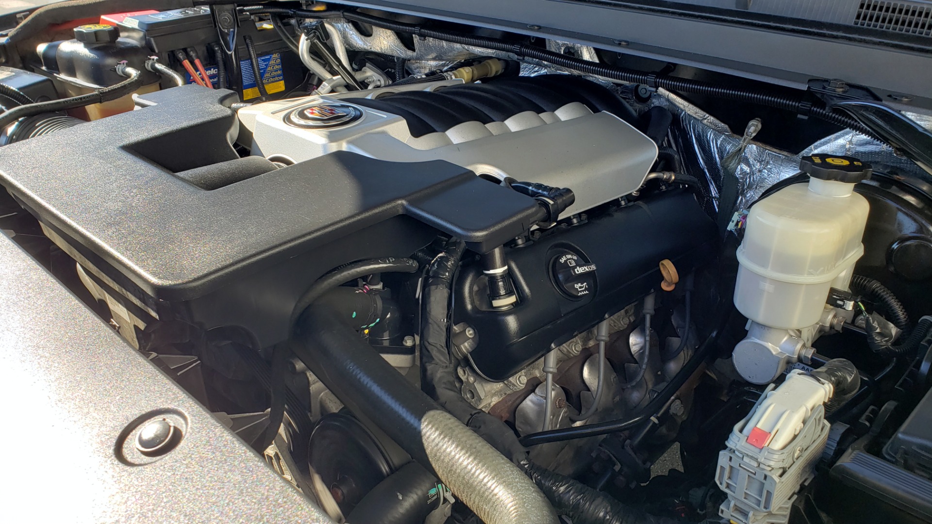 Used 2015 Cadillac ESCALADE PREMIUM 4WD / NAV / SUNROOF / REARVIEW / 3-ROW for sale Sold at Formula Imports in Charlotte NC 28227 15
