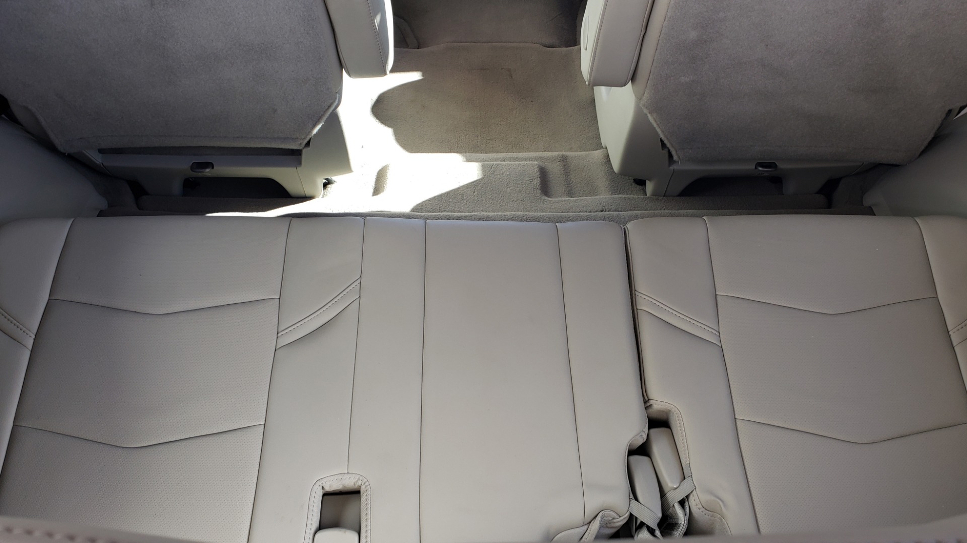 Used 2015 Cadillac ESCALADE PREMIUM 4WD / NAV / SUNROOF / REARVIEW / 3-ROW for sale Sold at Formula Imports in Charlotte NC 28227 22