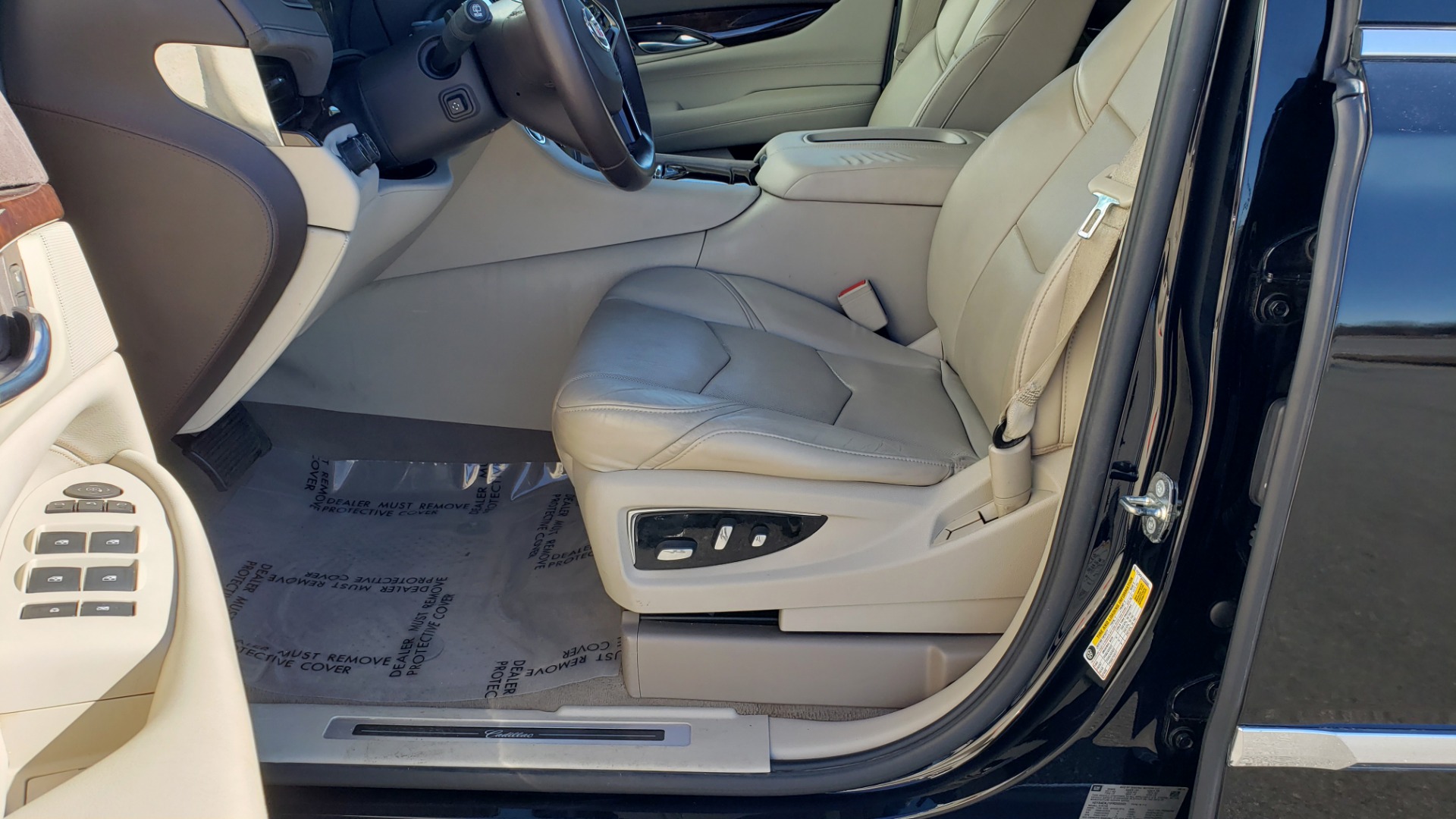 Used 2015 Cadillac ESCALADE PREMIUM 4WD / NAV / SUNROOF / REARVIEW / 3-ROW for sale Sold at Formula Imports in Charlotte NC 28227 35
