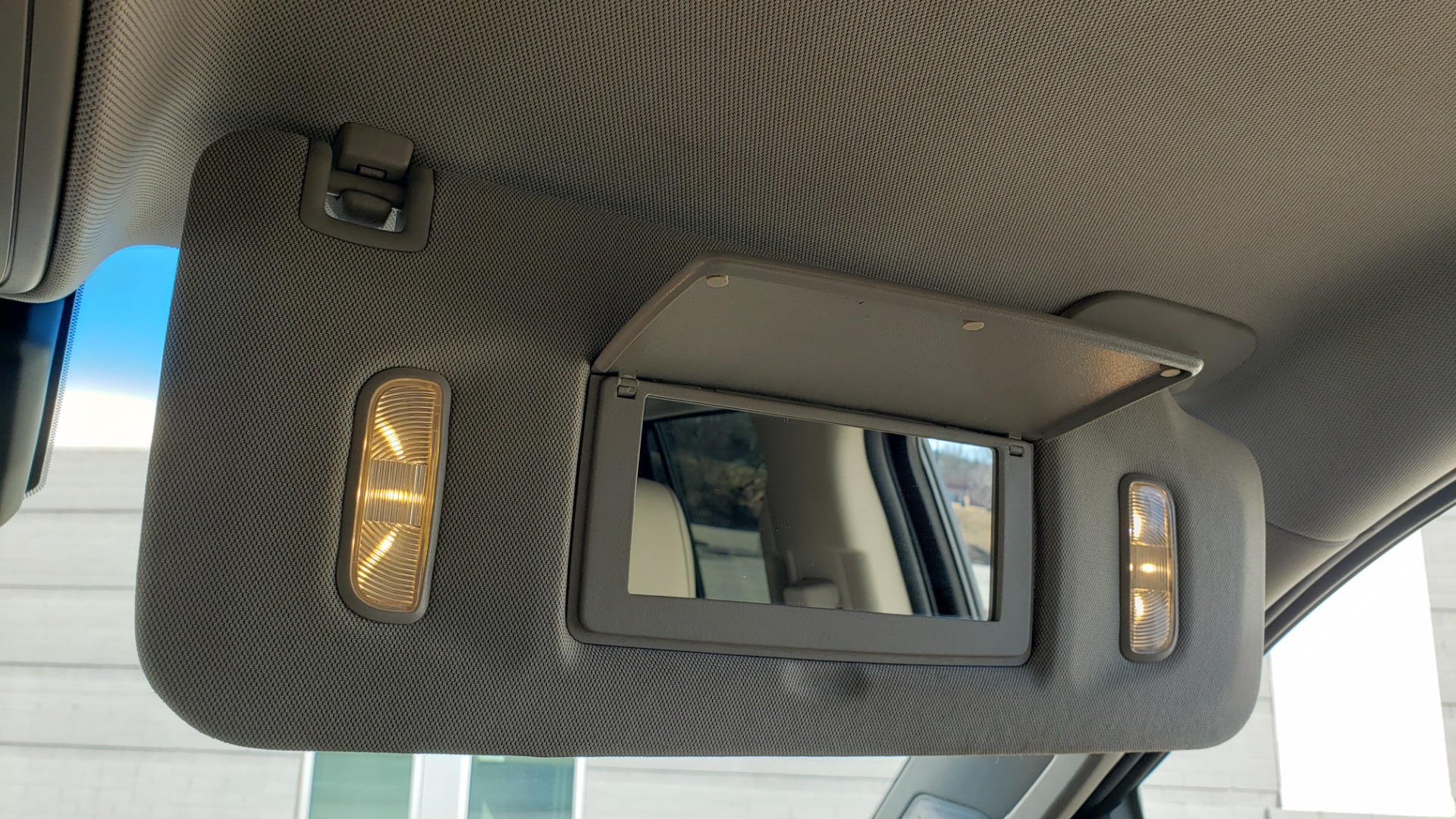 Used 2015 Cadillac ESCALADE PREMIUM 4WD / NAV / SUNROOF / REARVIEW / 3-ROW for sale Sold at Formula Imports in Charlotte NC 28227 57
