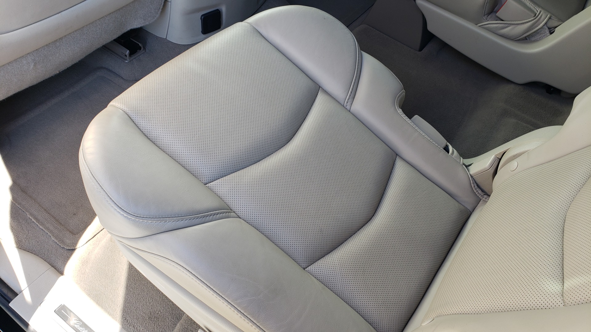 Used 2015 Cadillac ESCALADE PREMIUM 4WD / NAV / SUNROOF / REARVIEW / 3-ROW for sale Sold at Formula Imports in Charlotte NC 28227 65
