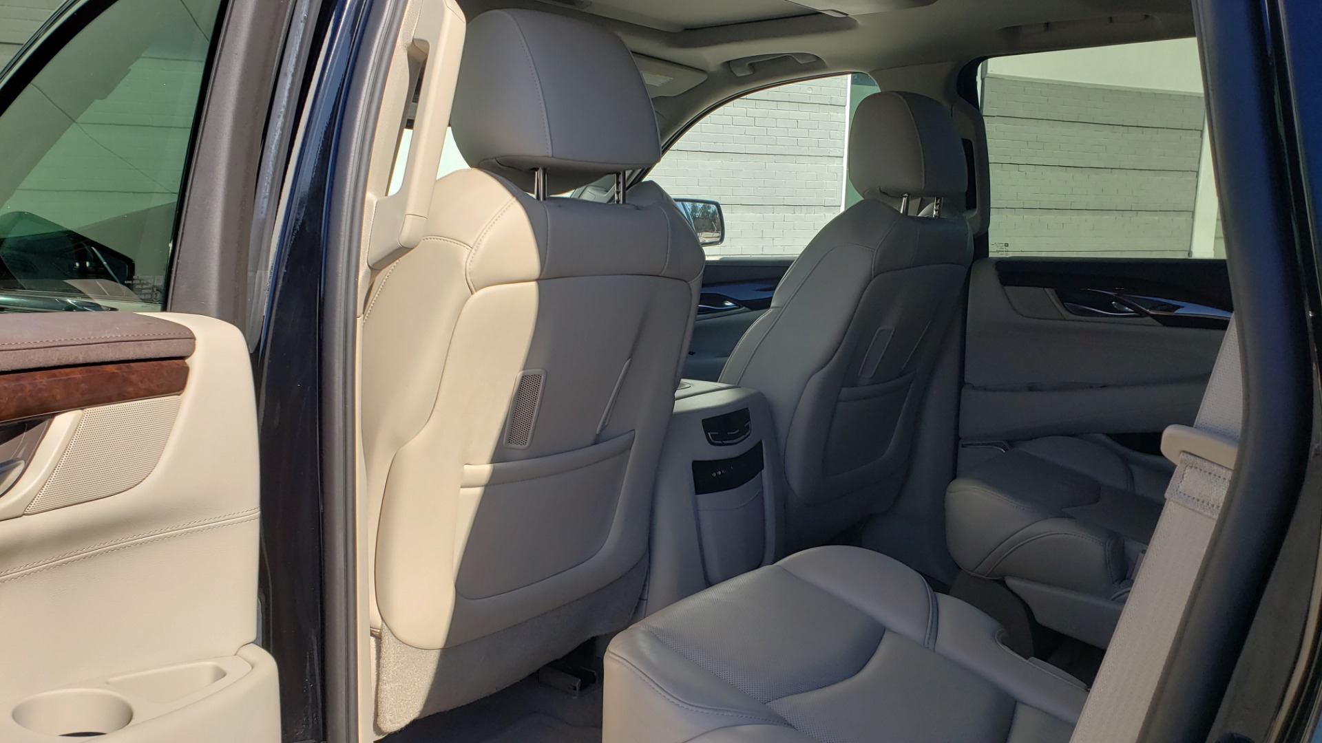 Used 2015 Cadillac ESCALADE PREMIUM 4WD / NAV / SUNROOF / REARVIEW / 3-ROW for sale Sold at Formula Imports in Charlotte NC 28227 66