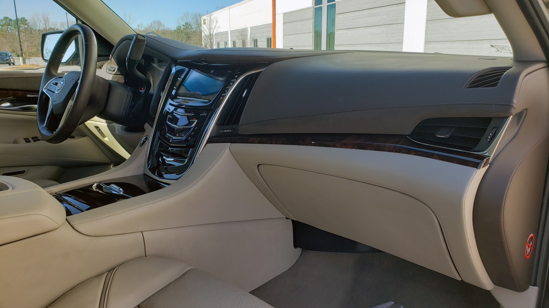 Used 2015 Cadillac ESCALADE PREMIUM 4WD / NAV / SUNROOF / REARVIEW / 3-ROW for sale Sold at Formula Imports in Charlotte NC 28227 76