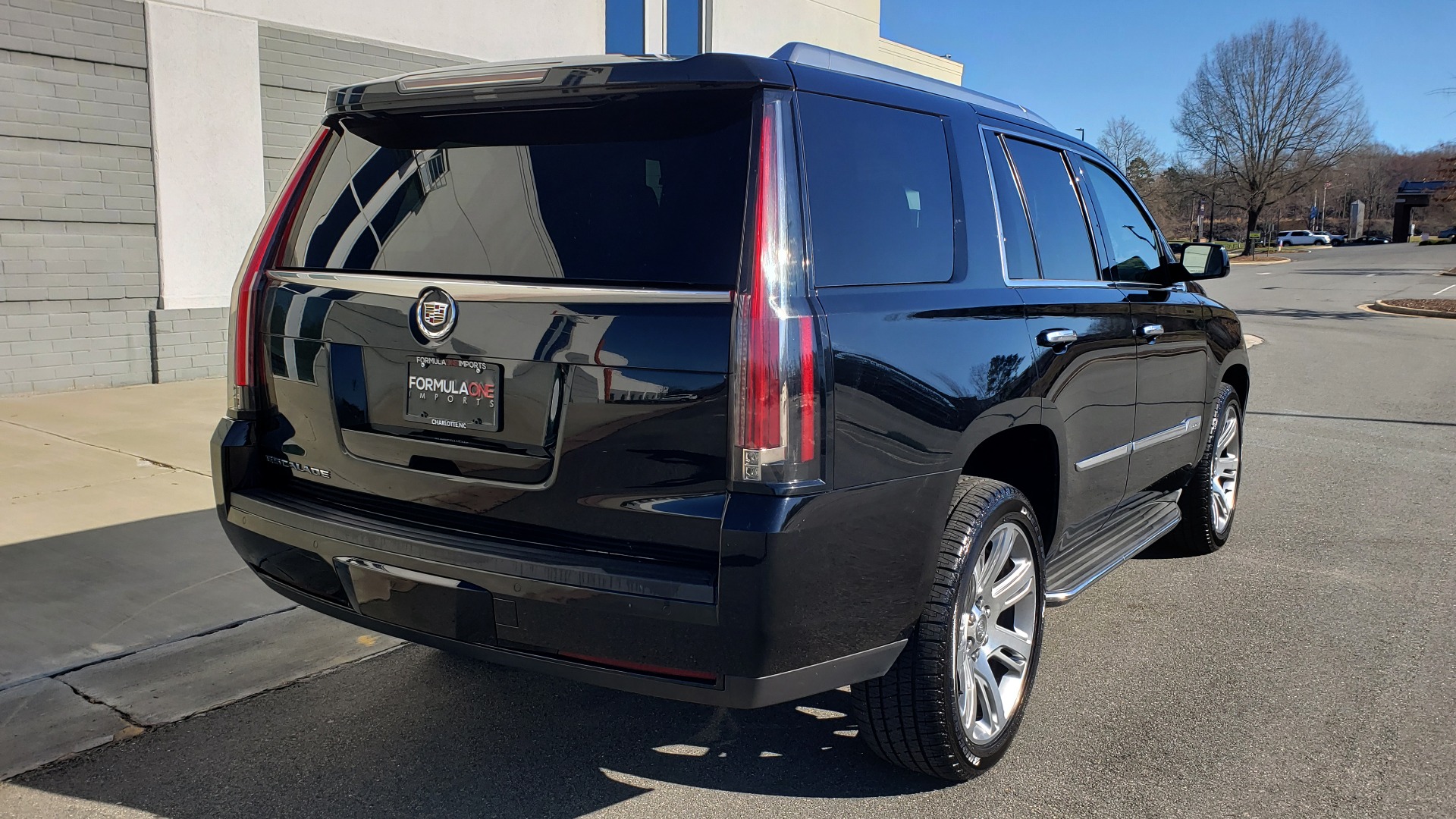 Used 2015 Cadillac ESCALADE PREMIUM 4WD / NAV / SUNROOF / REARVIEW / 3-ROW for sale Sold at Formula Imports in Charlotte NC 28227 8