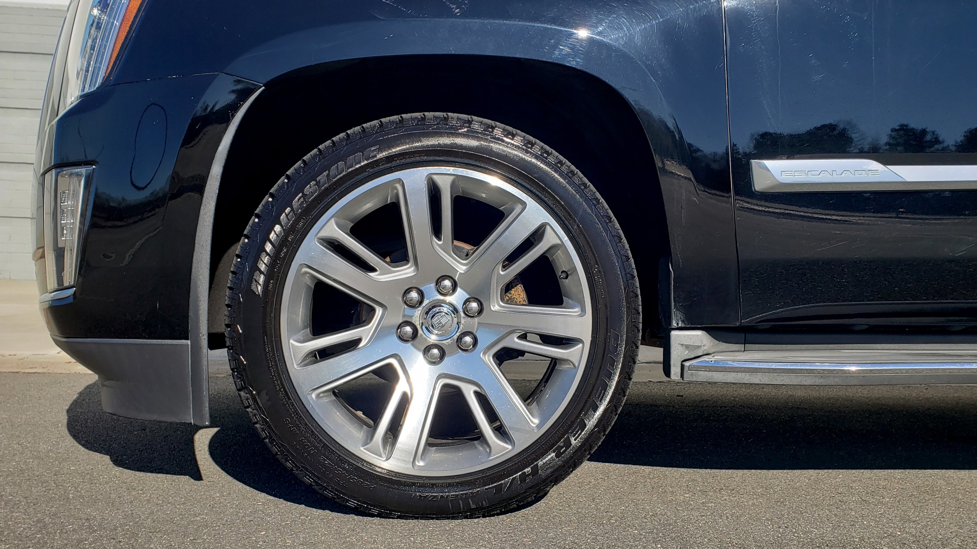 Used 2015 Cadillac ESCALADE PREMIUM 4WD / NAV / SUNROOF / REARVIEW / 3-ROW for sale Sold at Formula Imports in Charlotte NC 28227 87