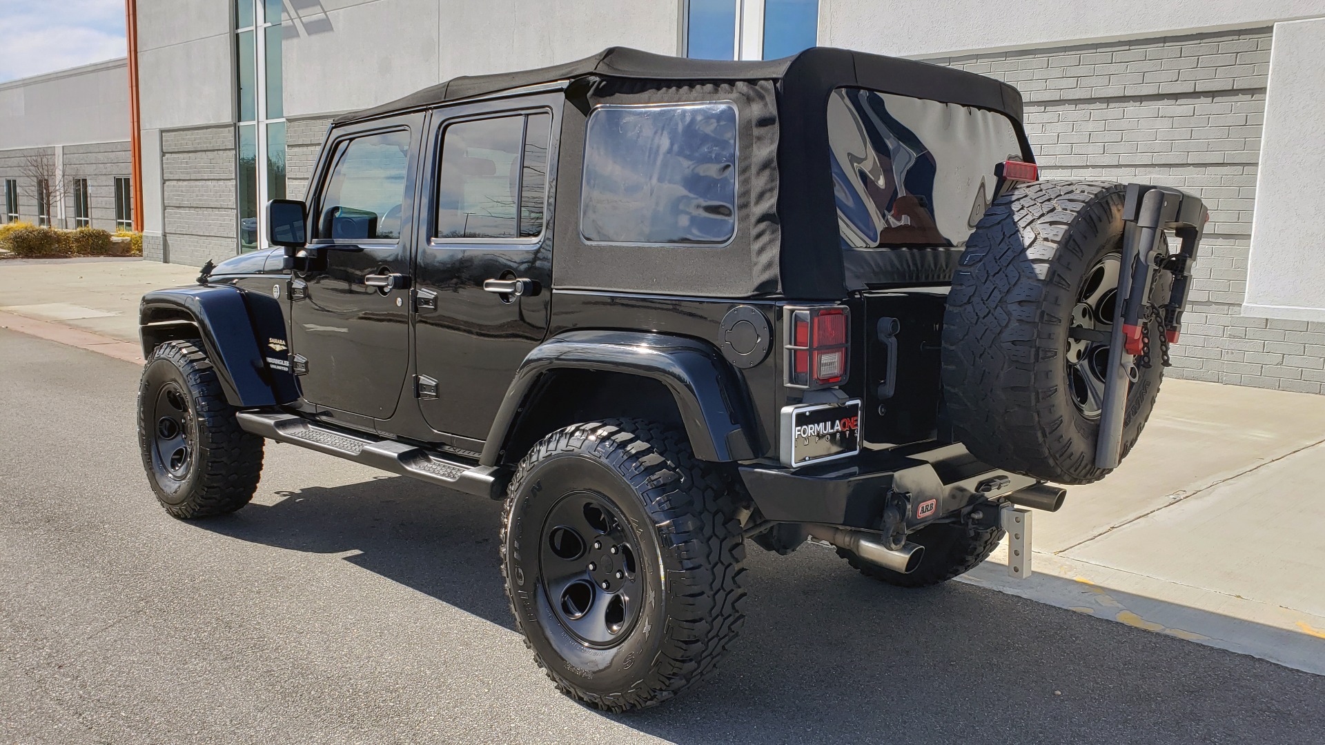 Used 2014 Jeep WRANGLER UNLIMITED SAHARA 4X4 / 3.6L V6 / 5-SPD AUTO / NAV / TOW PKG / SOFT-TOP for sale Sold at Formula Imports in Charlotte NC 28227 3