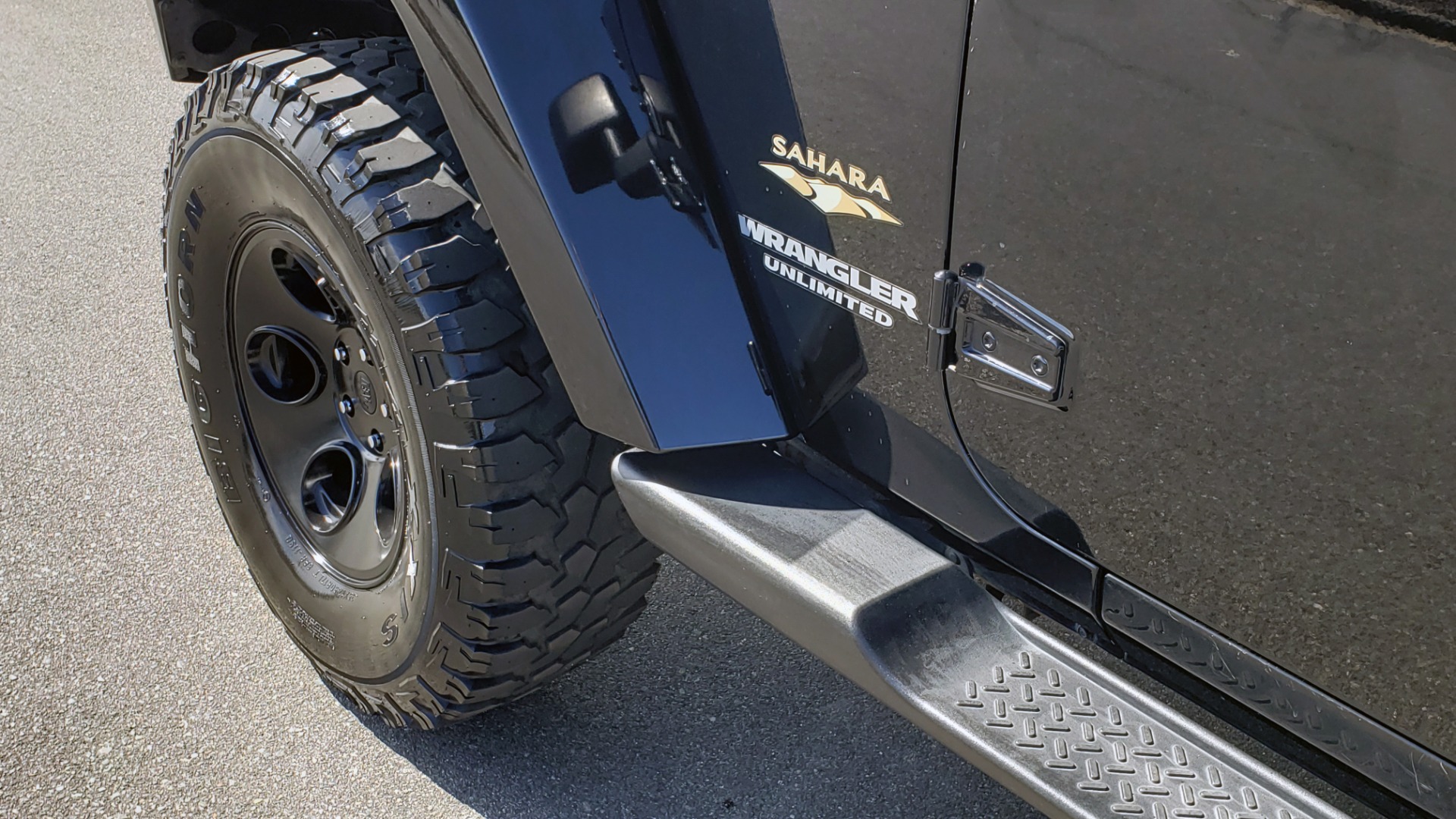 Used 2014 Jeep WRANGLER UNLIMITED SAHARA 4X4 / 3.6L V6 / 5-SPD AUTO / NAV / TOW PKG / SOFT-TOP for sale Sold at Formula Imports in Charlotte NC 28227 8