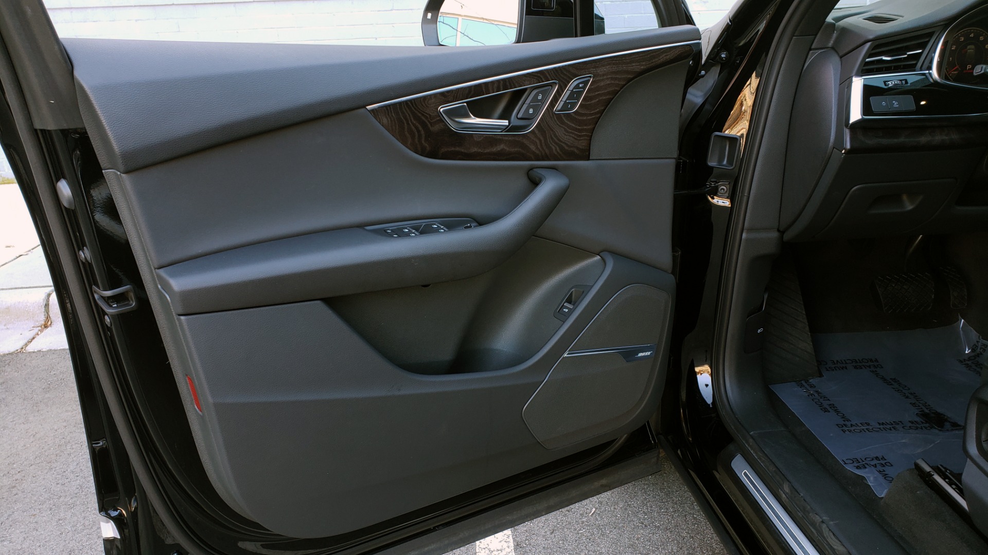Used 2020 Audi Q7 PREMIUM PLUS / NAV / SUNROOF / 3-ROW / REARVIEW for sale Sold at Formula Imports in Charlotte NC 28227 33